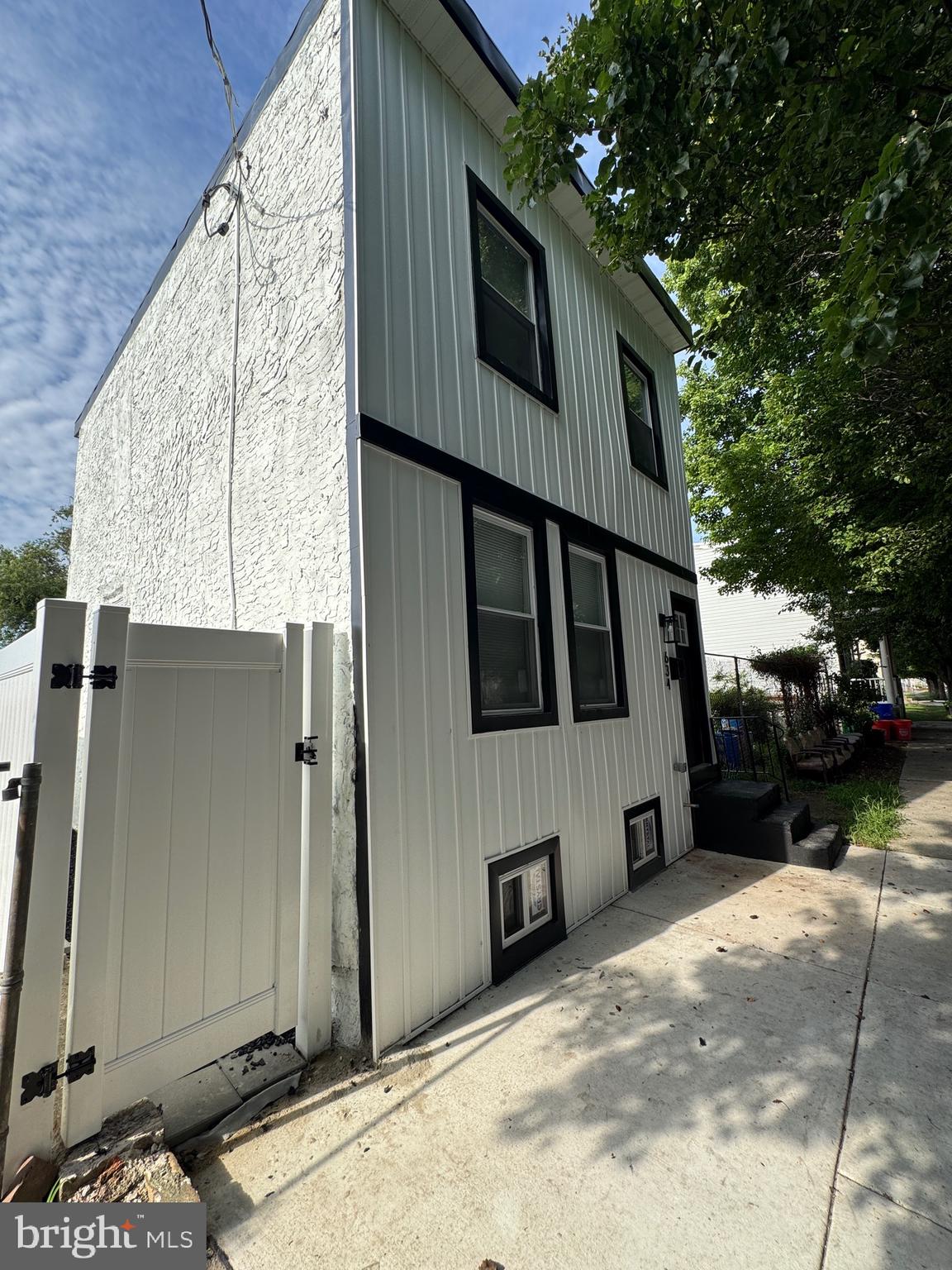 634 WALNUT STREET