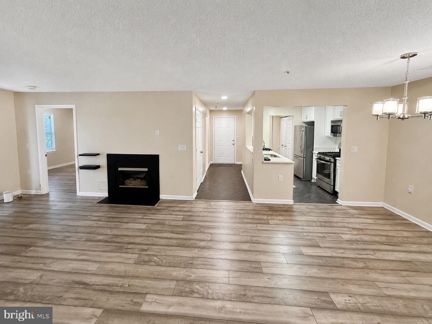 10001 VANDERBILT CIRCLE 5-2