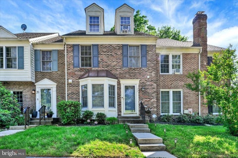Townhouse For Sale - 22 Greenshire Lane<br/> OWINGS MILLS, MD 21117