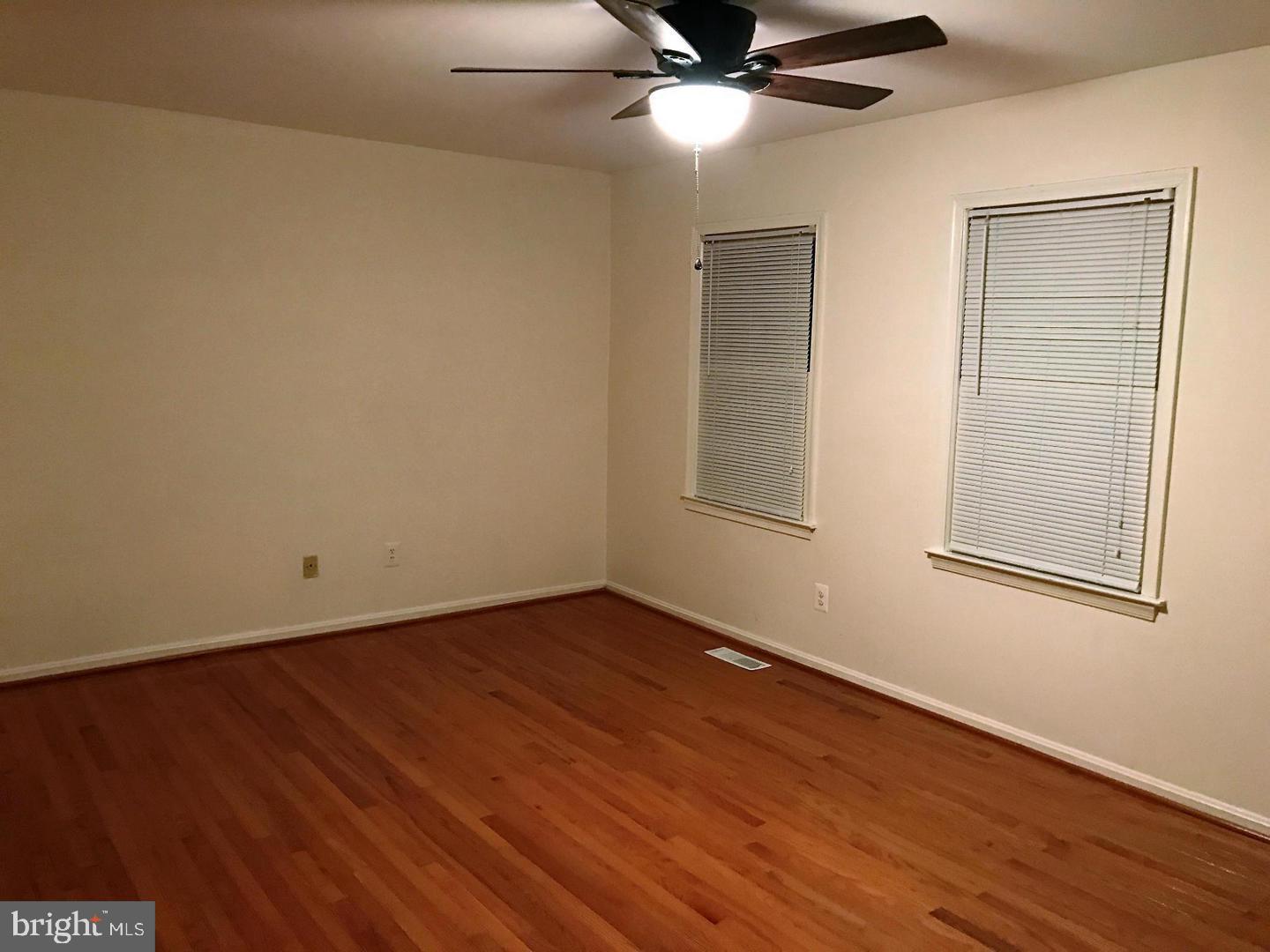 COUNTRY CREEK - Residential Lease