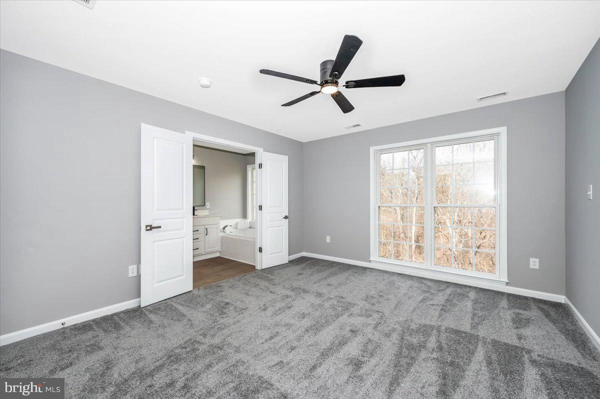 WHISPERING CREEK - Residential Lease