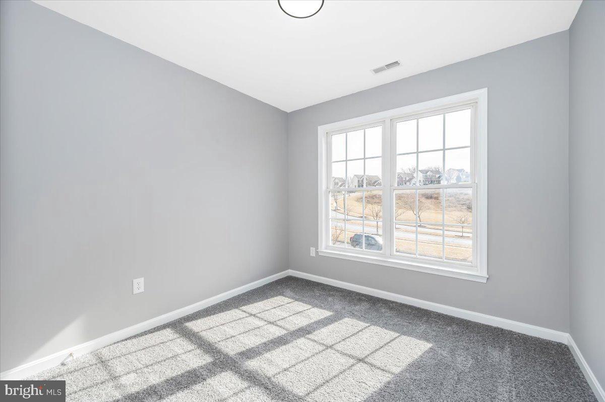 WHISPERING CREEK - Residential Lease