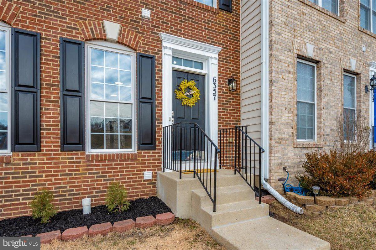 WHISPERING CREEK - Residential Lease