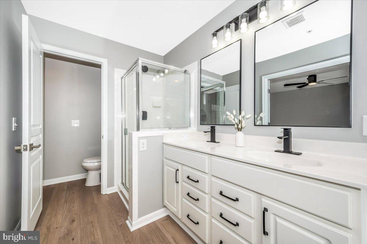 WHISPERING CREEK - Residential Lease