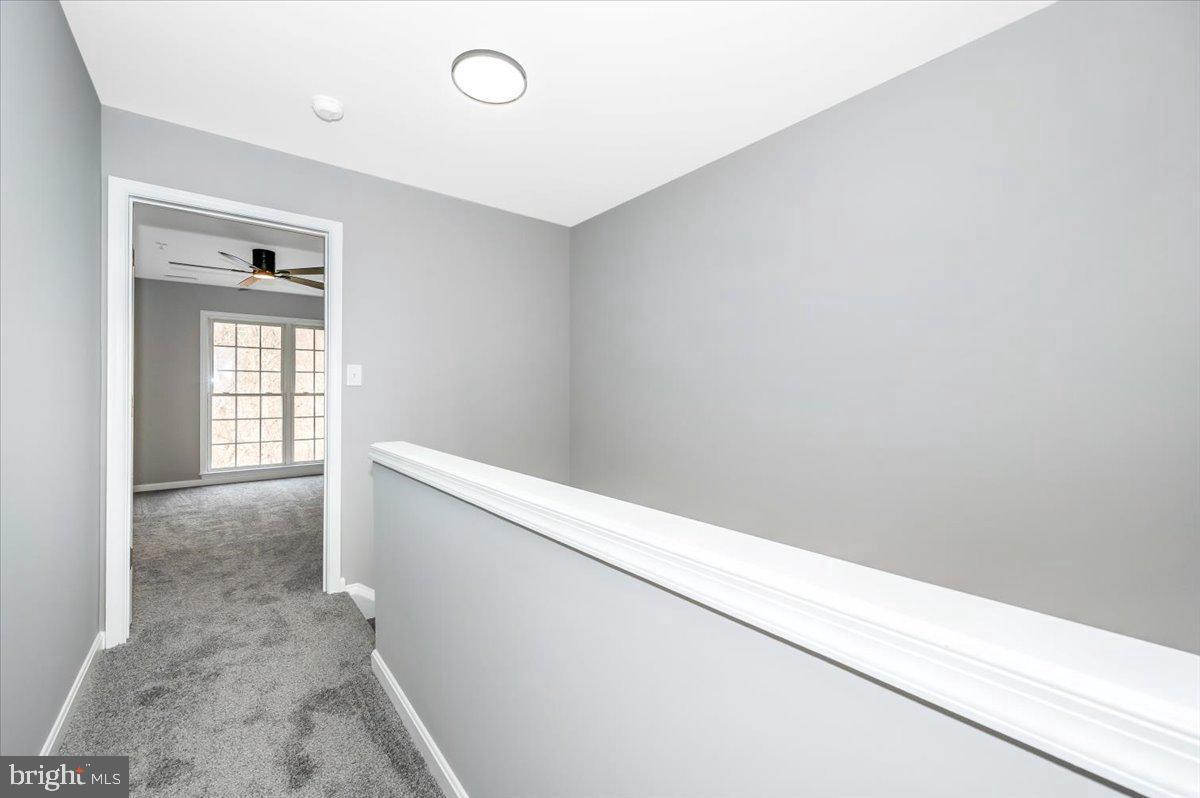 WHISPERING CREEK - Residential Lease