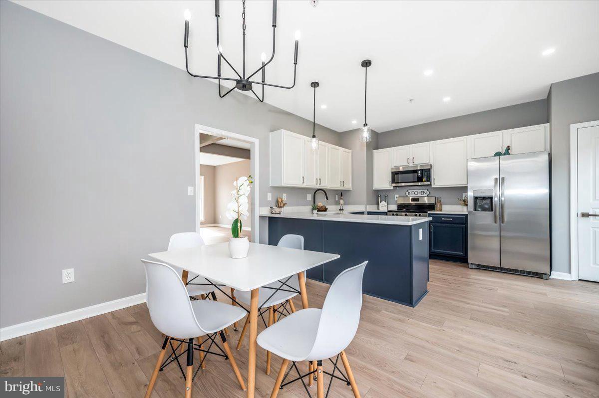 WHISPERING CREEK - Residential Lease