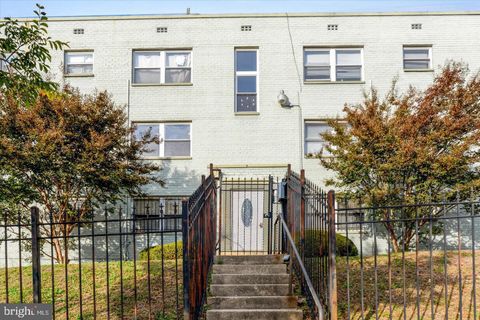 4820 C STREET SE 103 WASHINGTON DC 20019