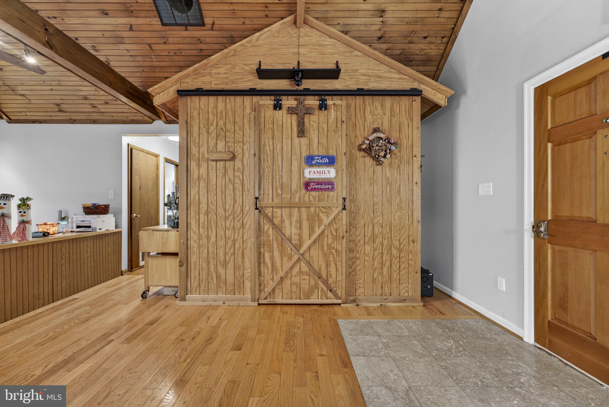 ROLLING ACRES - Residential