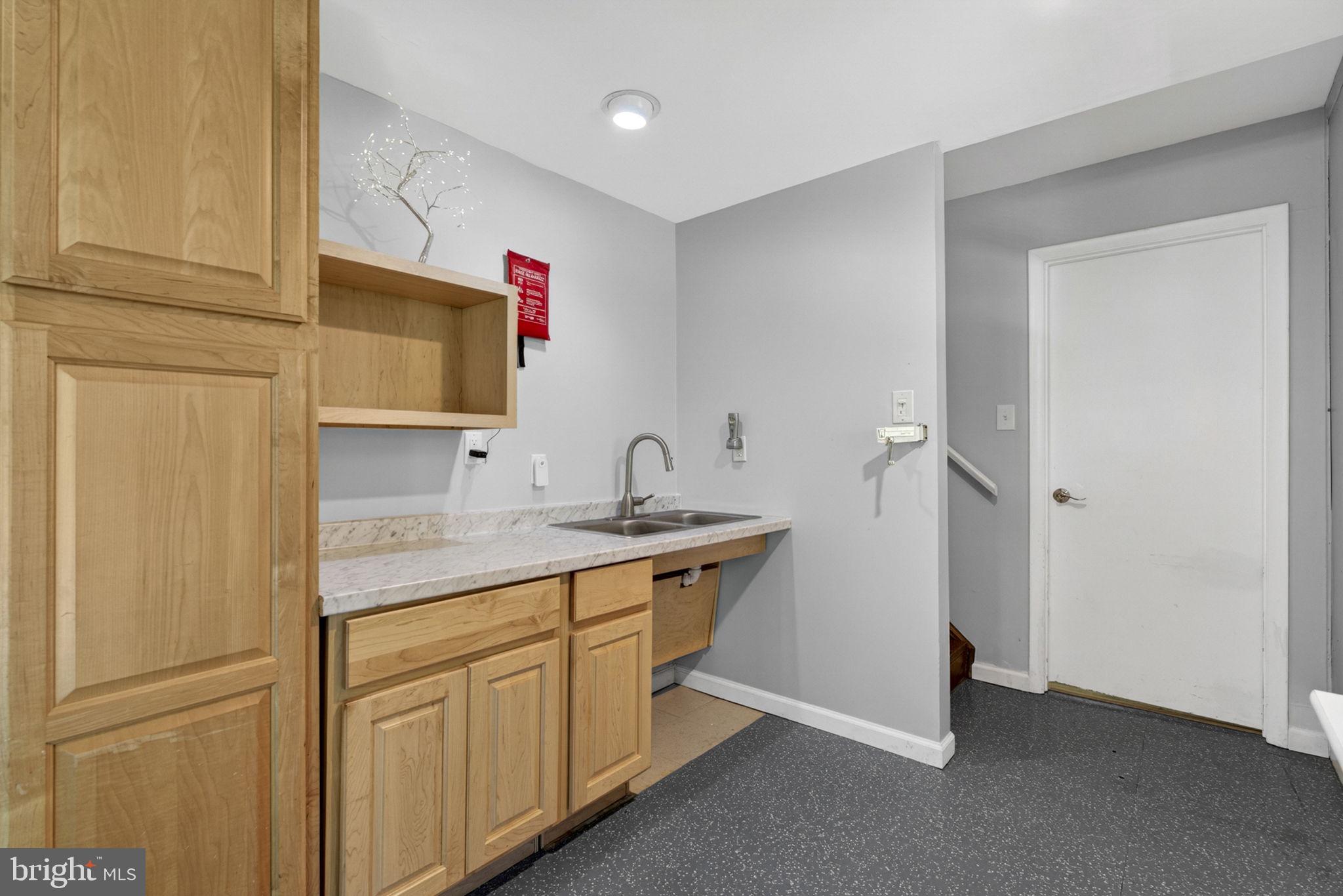 ROLLING ACRES - Residential