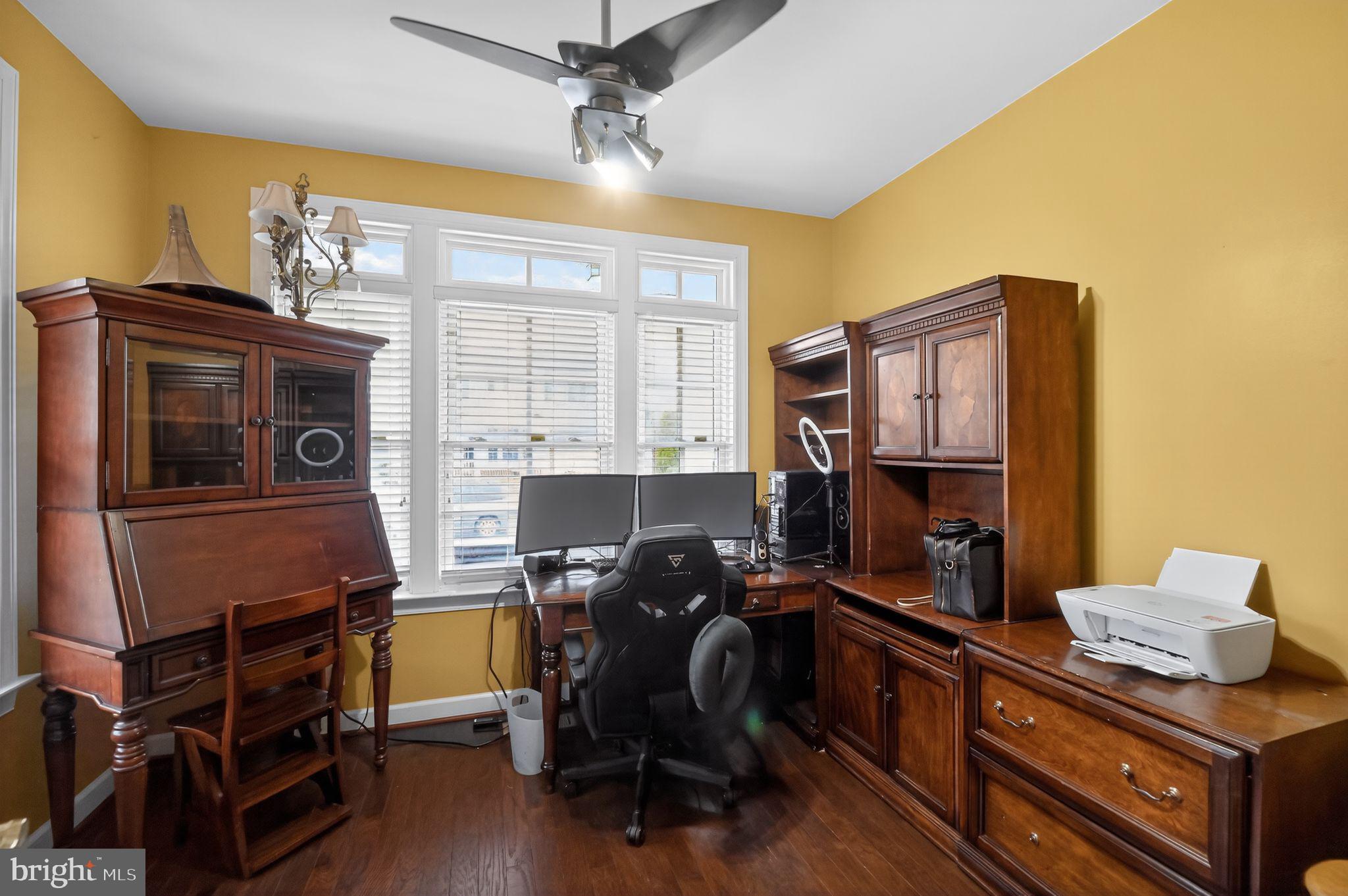 NEW BRISTOW VILLAGE - Residential