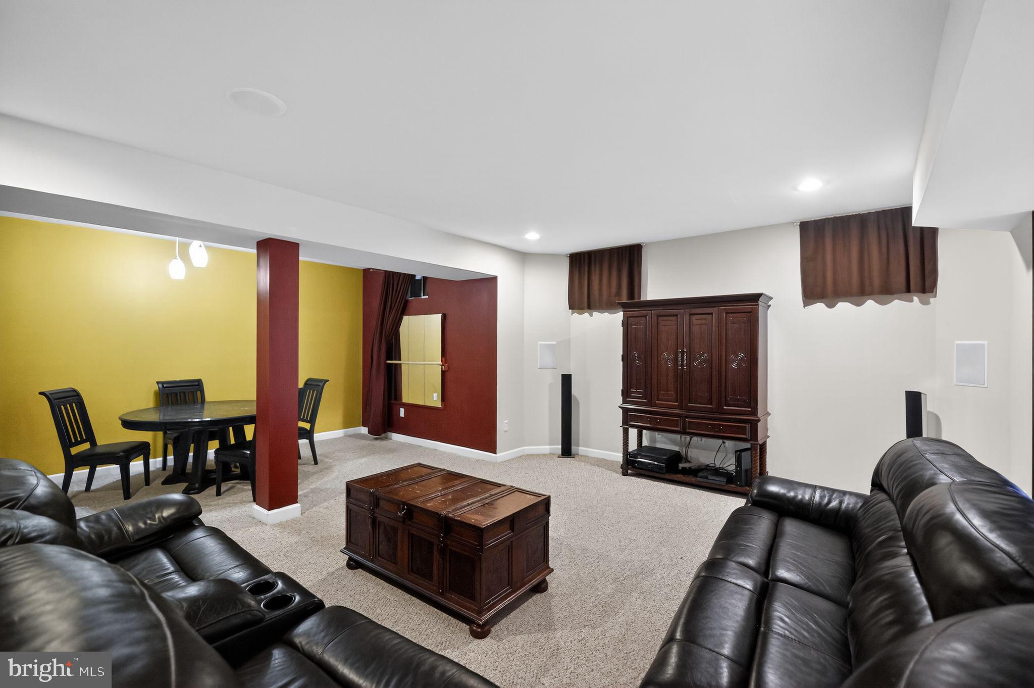 NEW BRISTOW VILLAGE - Residential