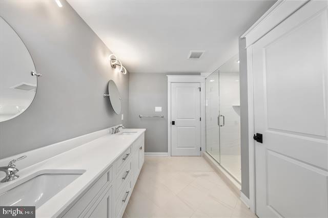1005 DUNE DRIVE
