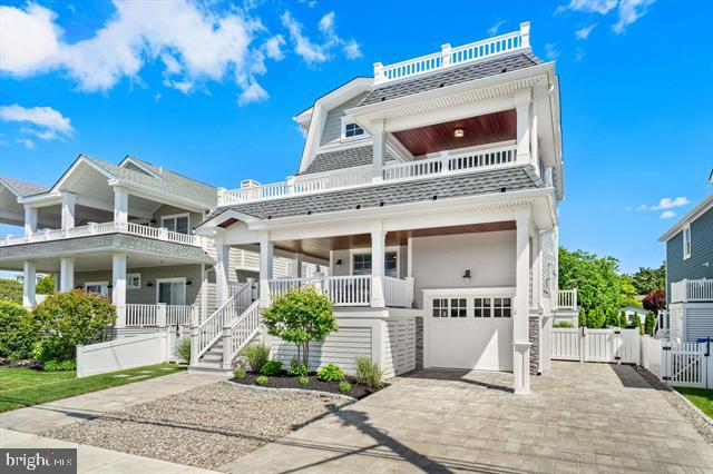 1005 DUNE DRIVE