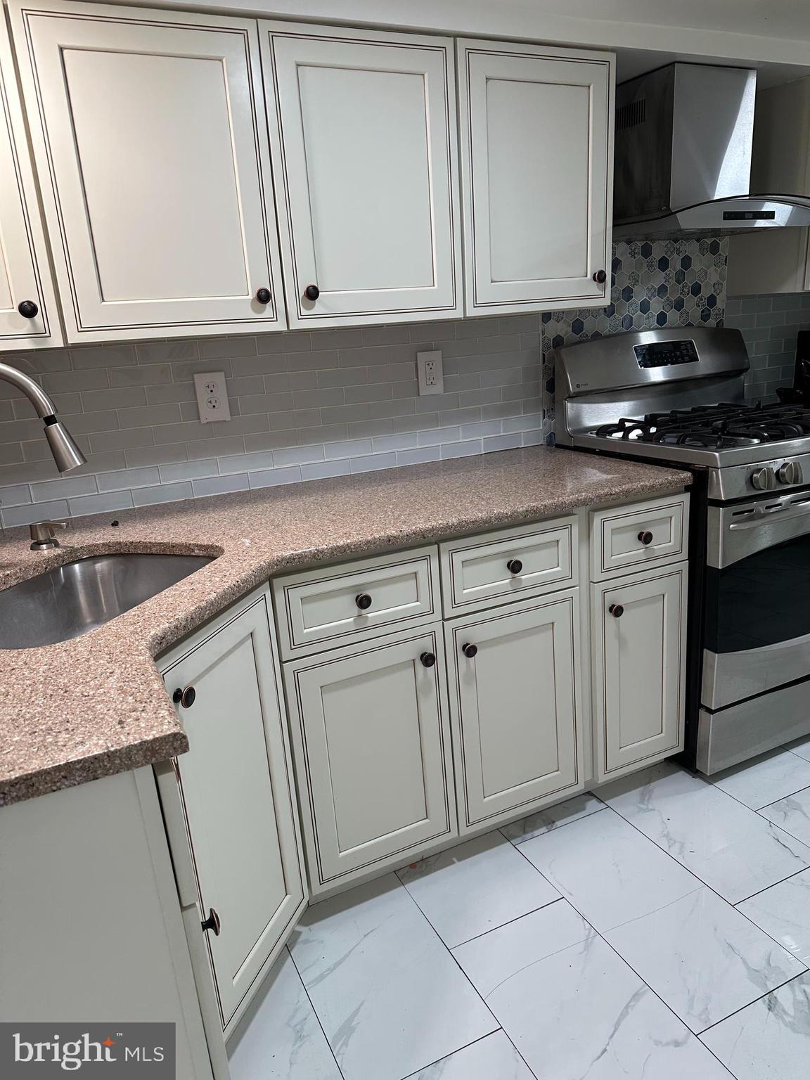 FELTONVILLE - Residential