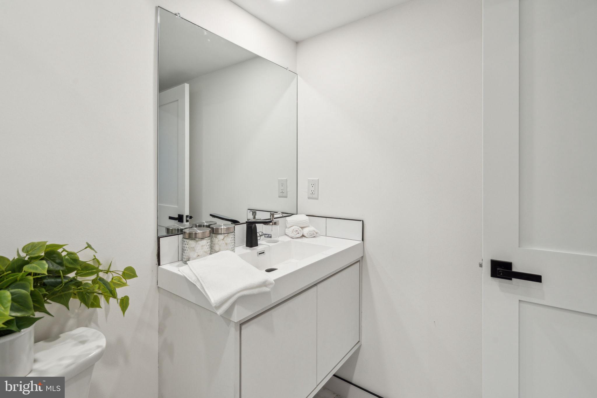 FAIRMOUNT - Residential