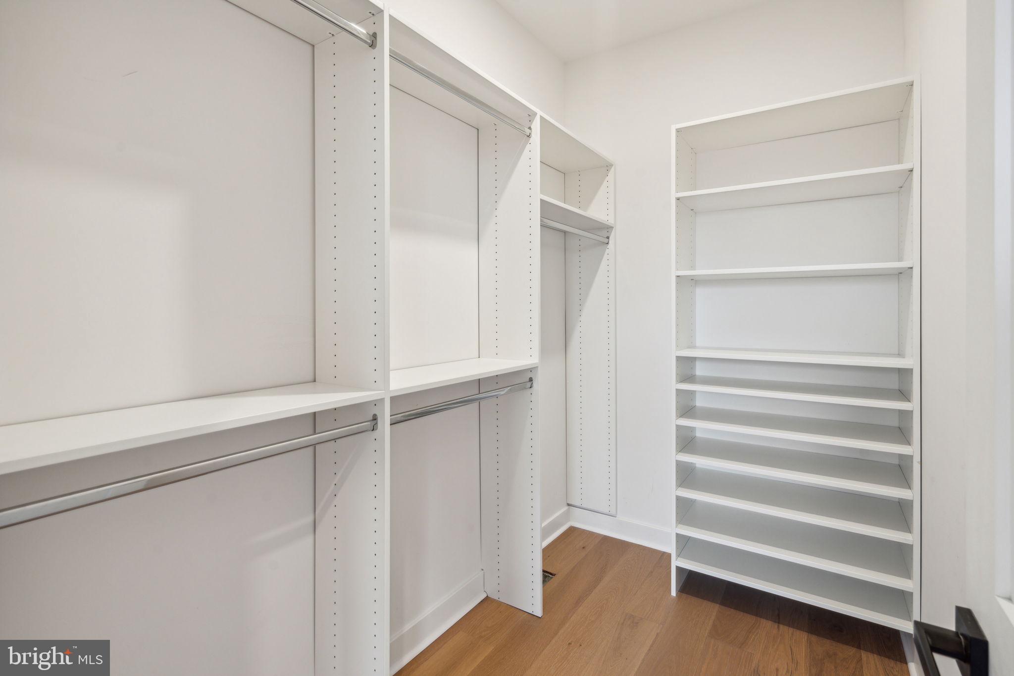 FAIRMOUNT - Residential