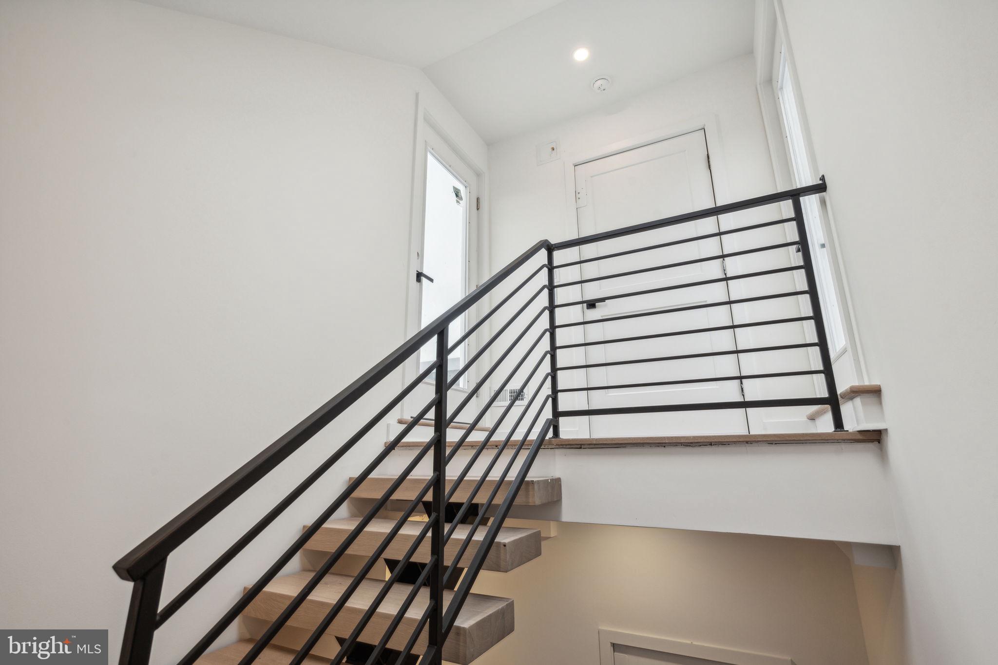 FAIRMOUNT - Residential