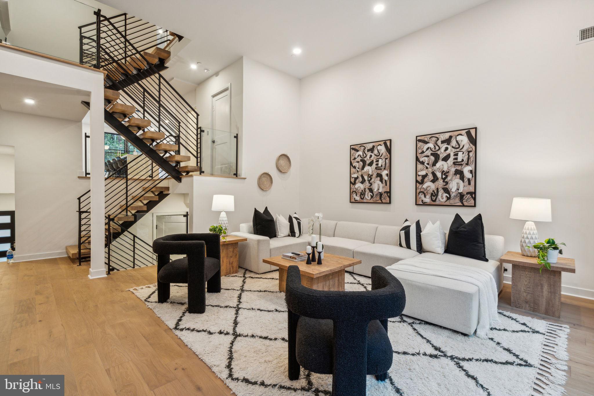 FAIRMOUNT - Residential