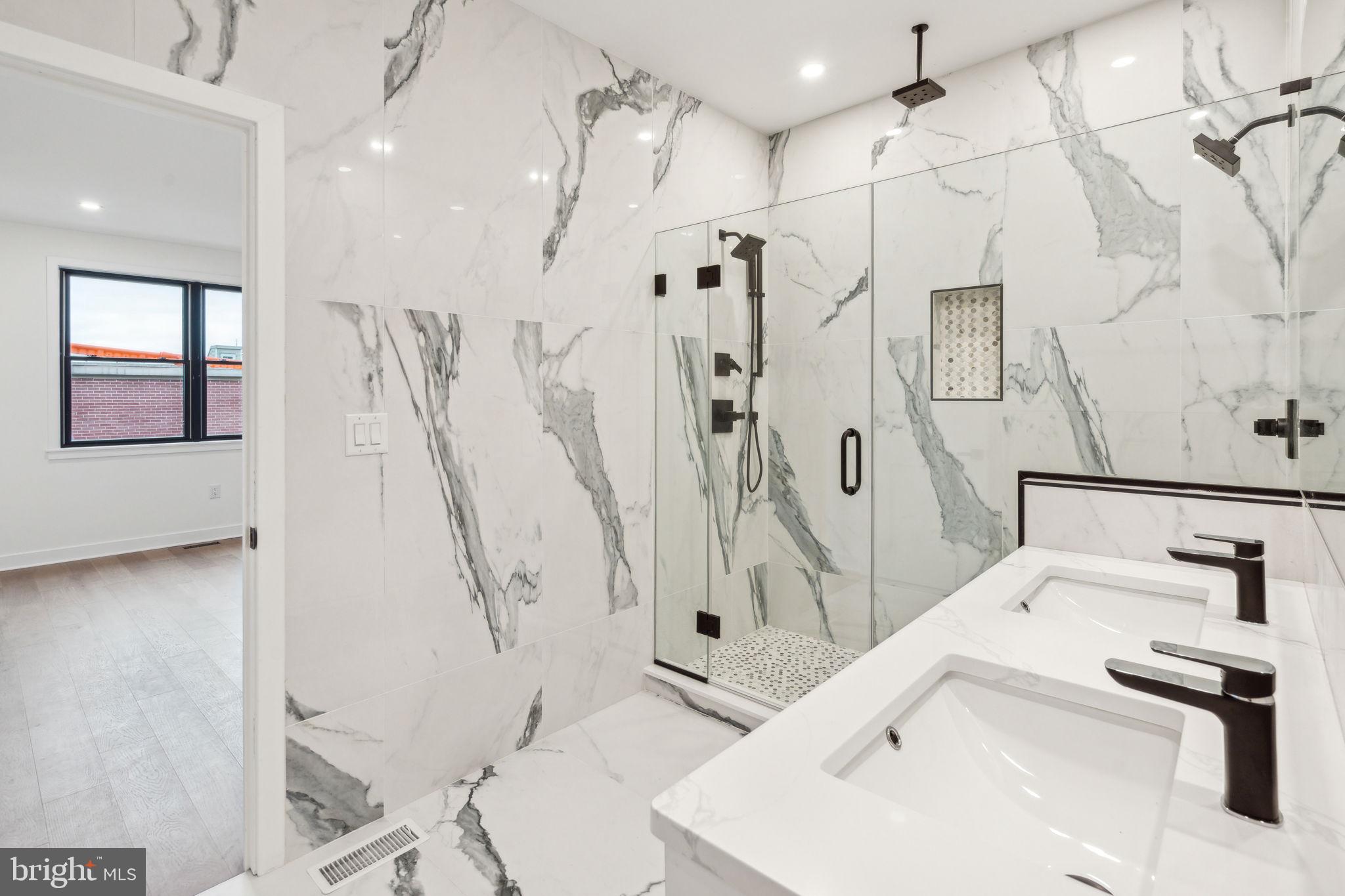 FAIRMOUNT - Residential