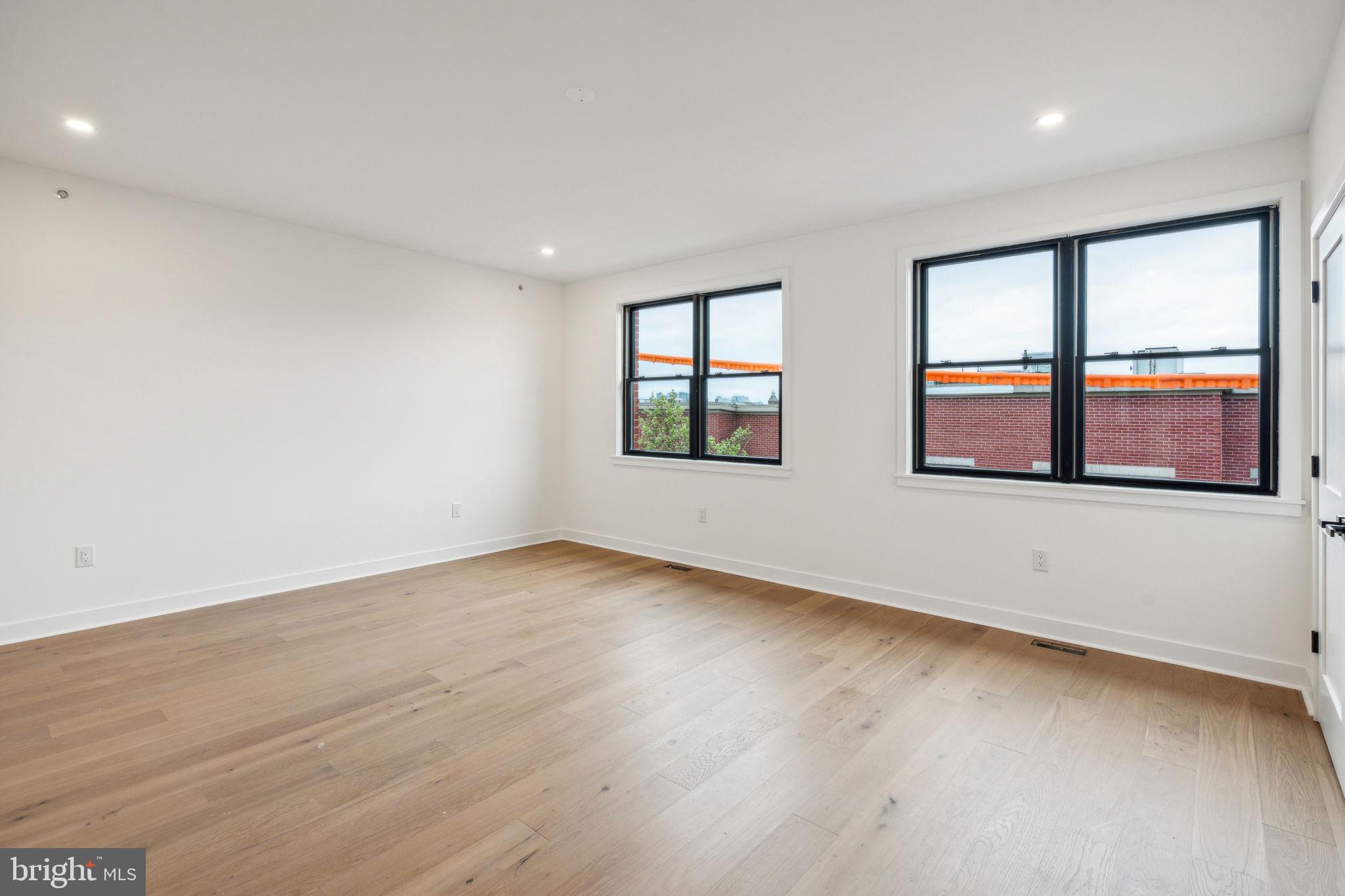 FAIRMOUNT - Residential