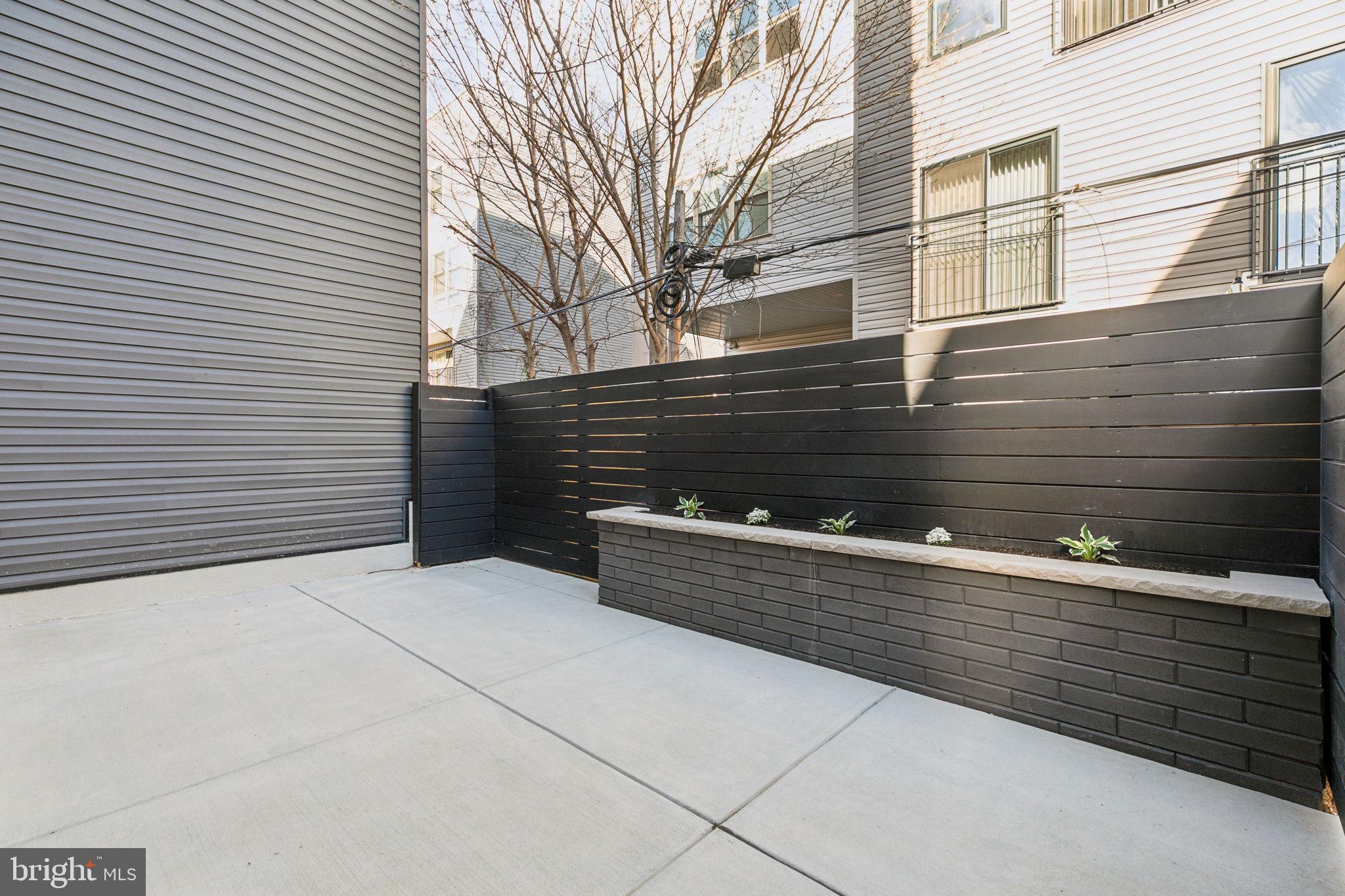 FAIRMOUNT - Residential