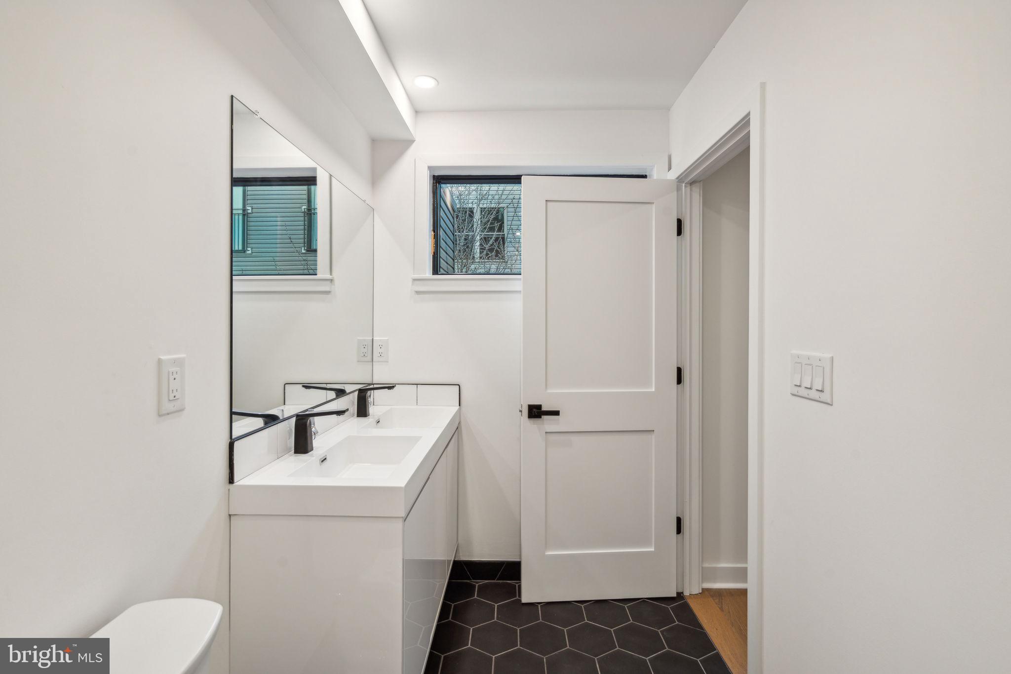 FAIRMOUNT - Residential