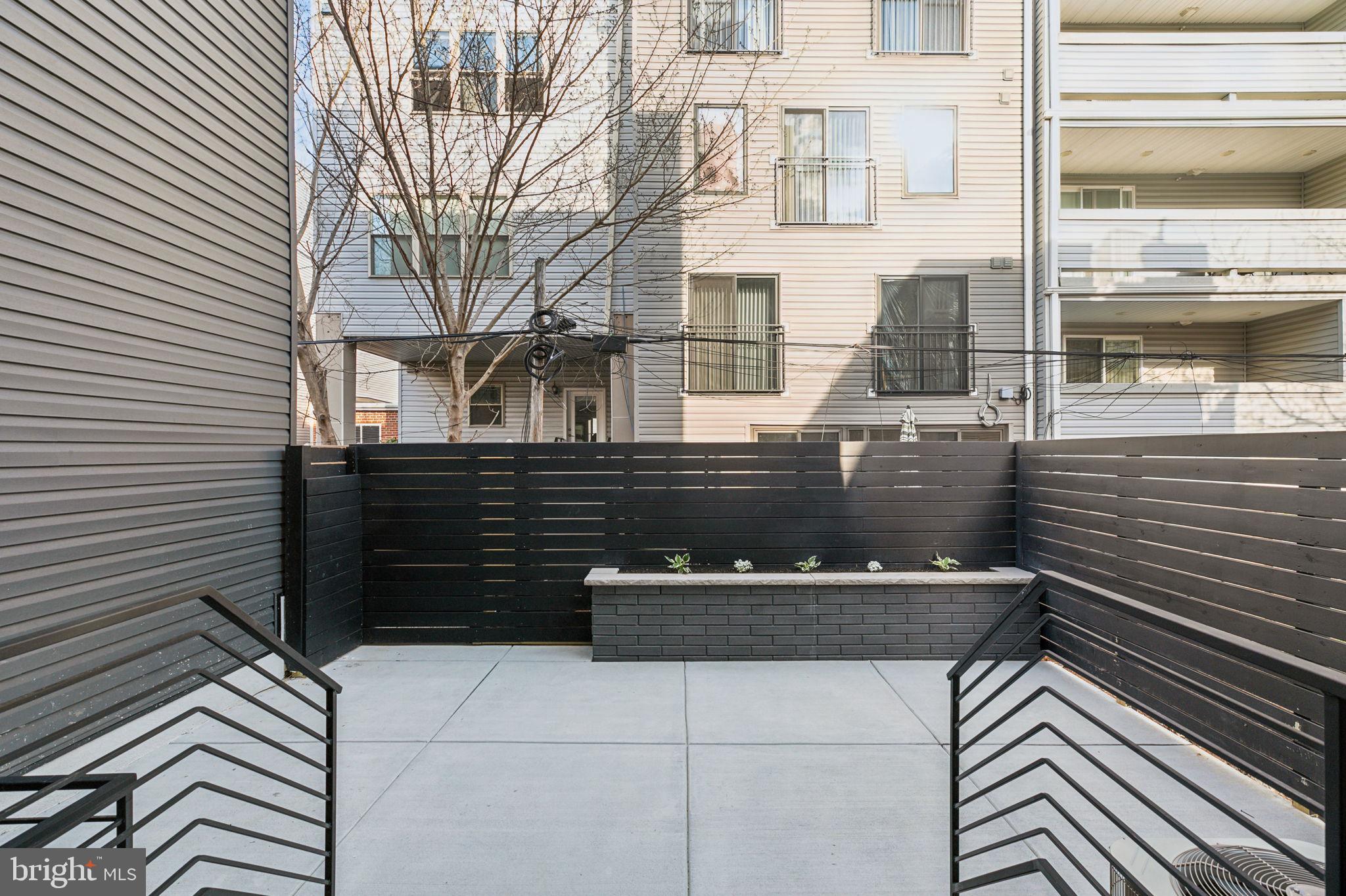 FAIRMOUNT - Residential