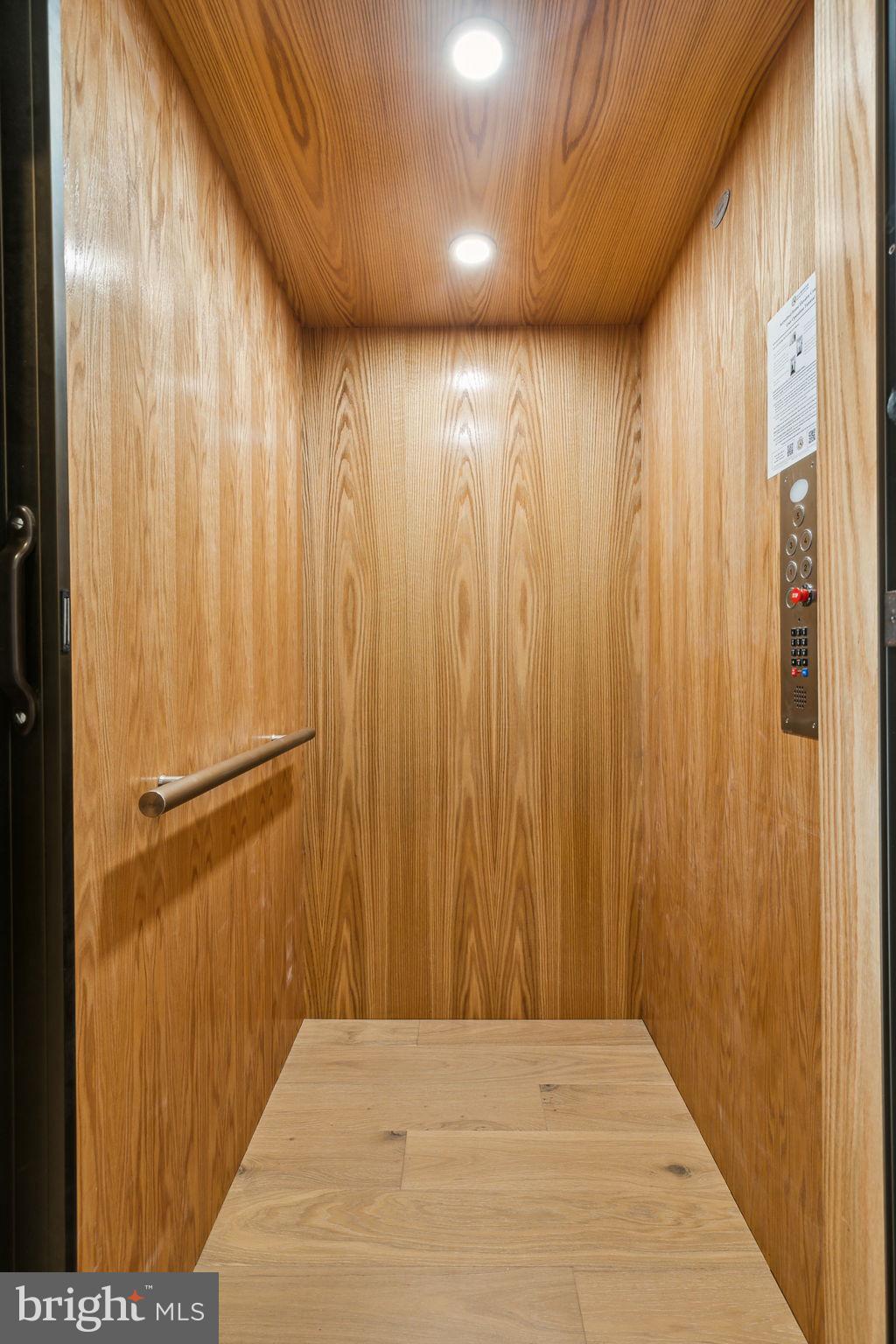 FAIRMOUNT - Residential