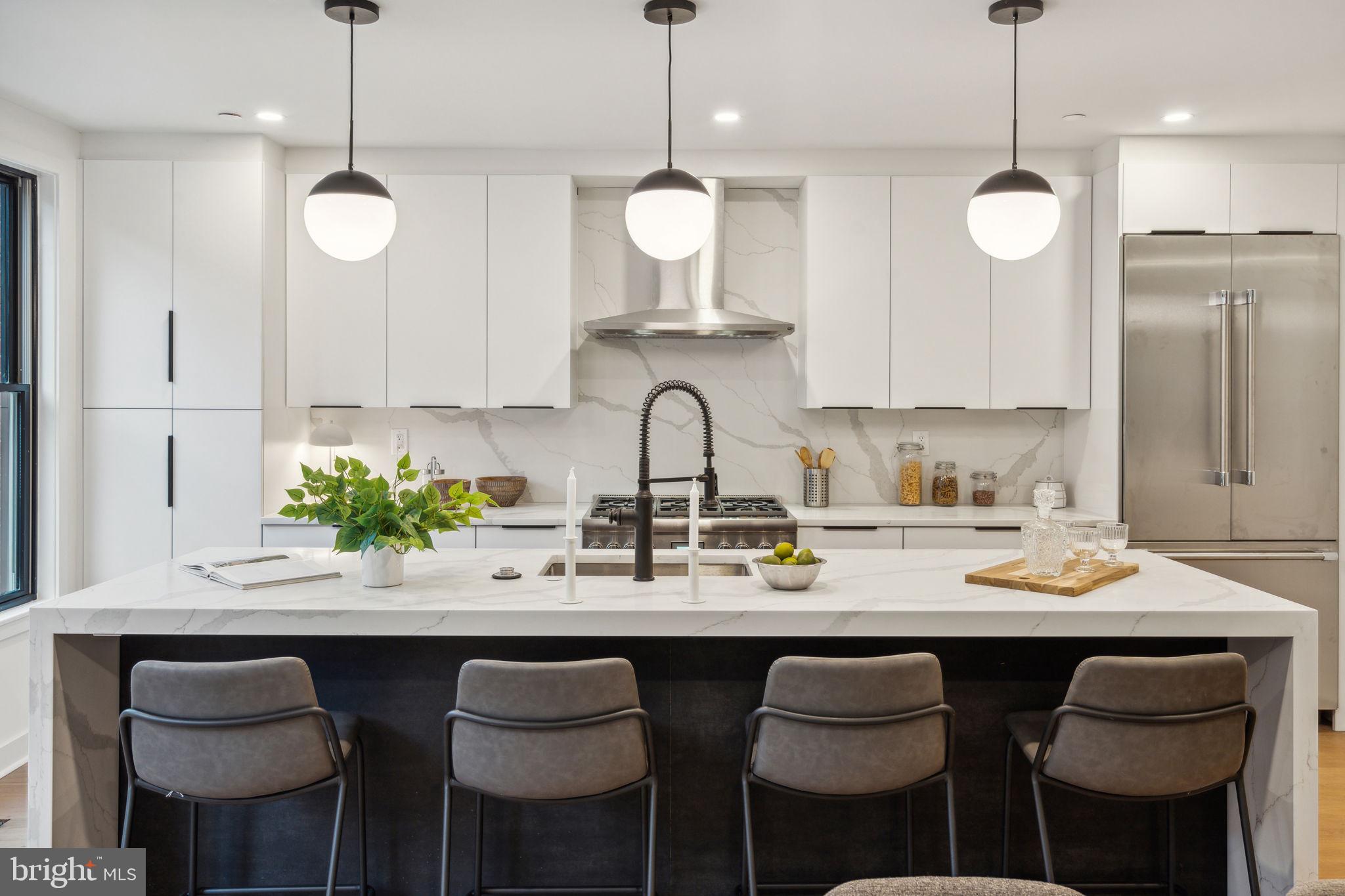 FAIRMOUNT - Residential