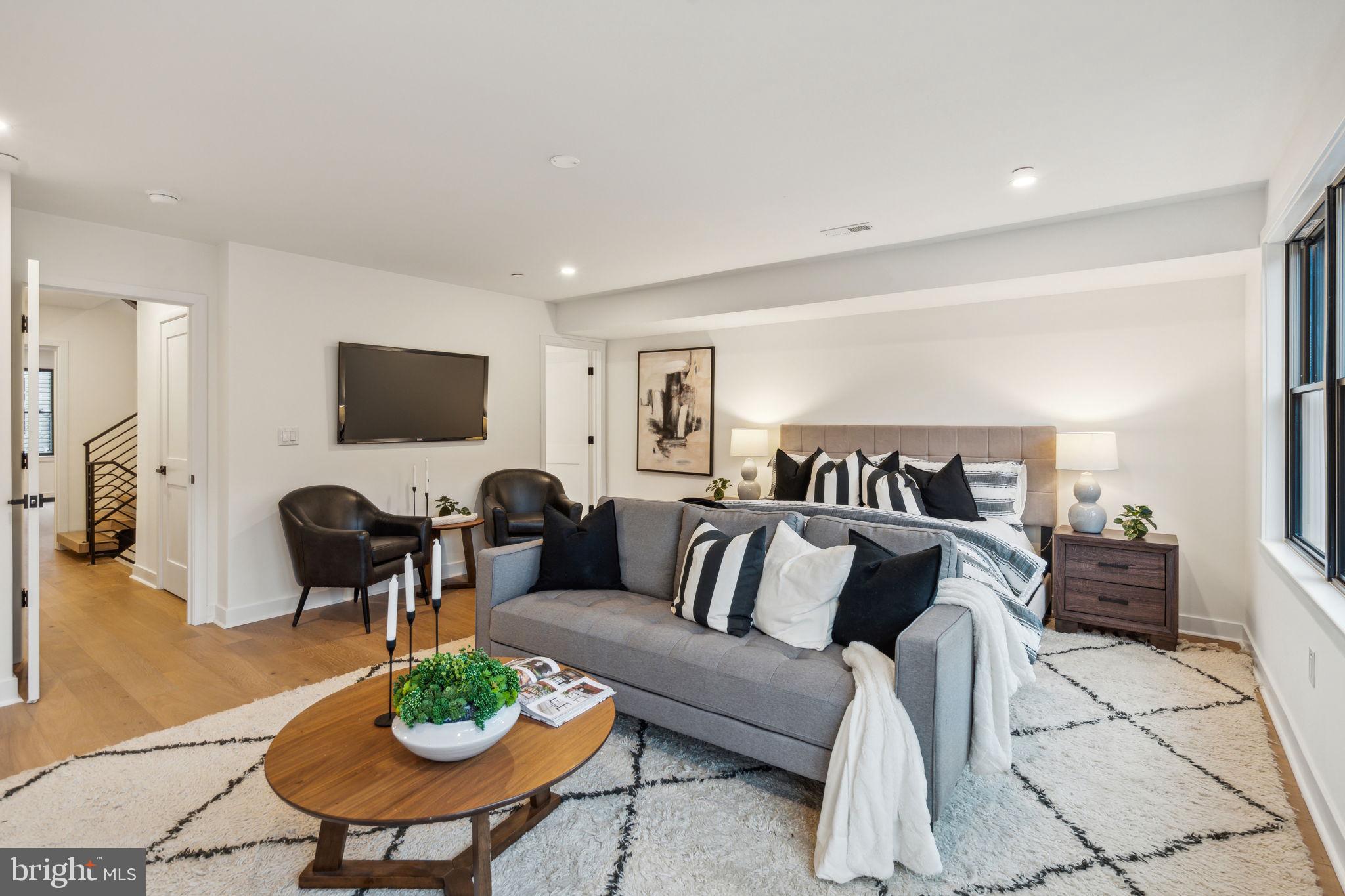 FAIRMOUNT - Residential