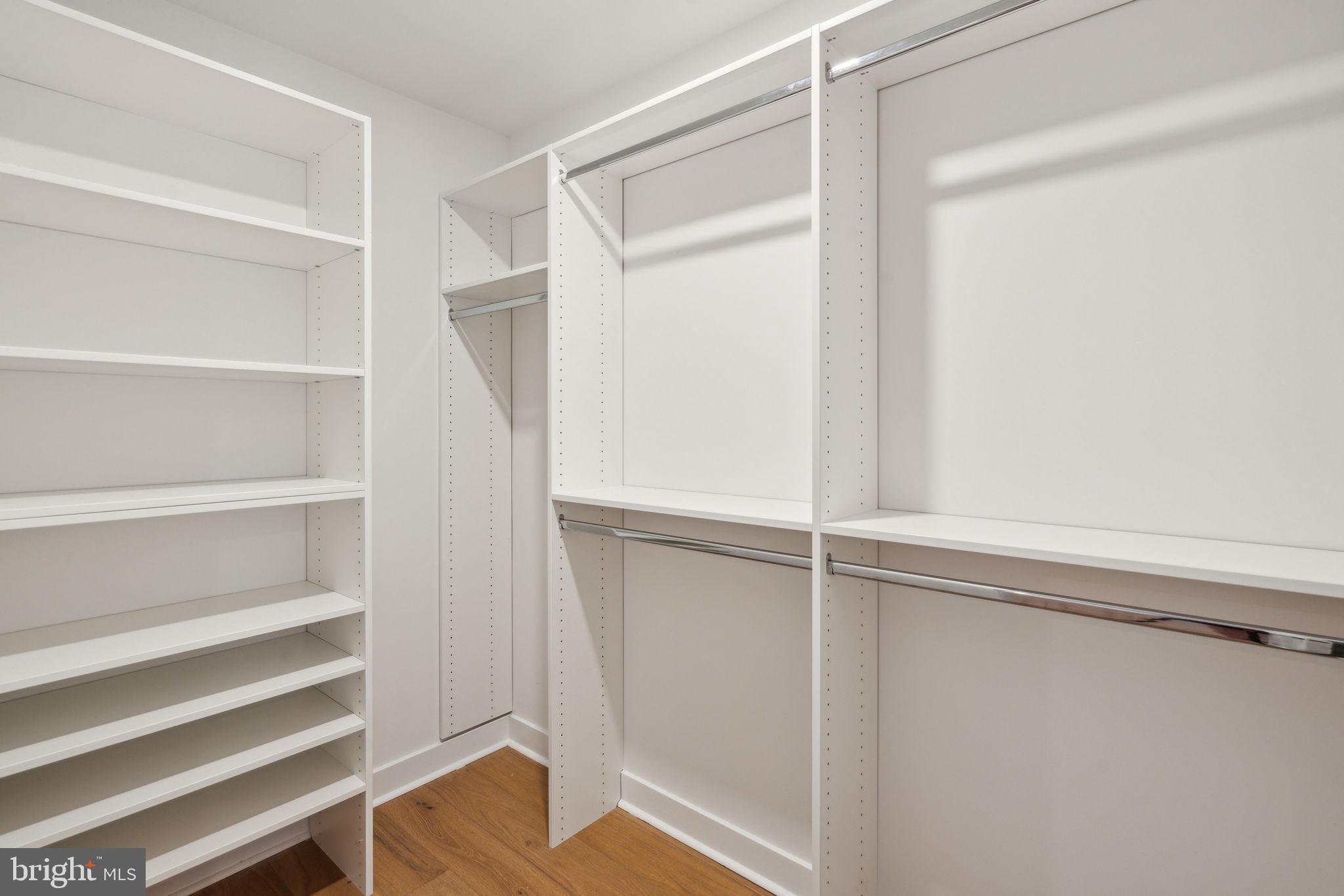 FAIRMOUNT - Residential