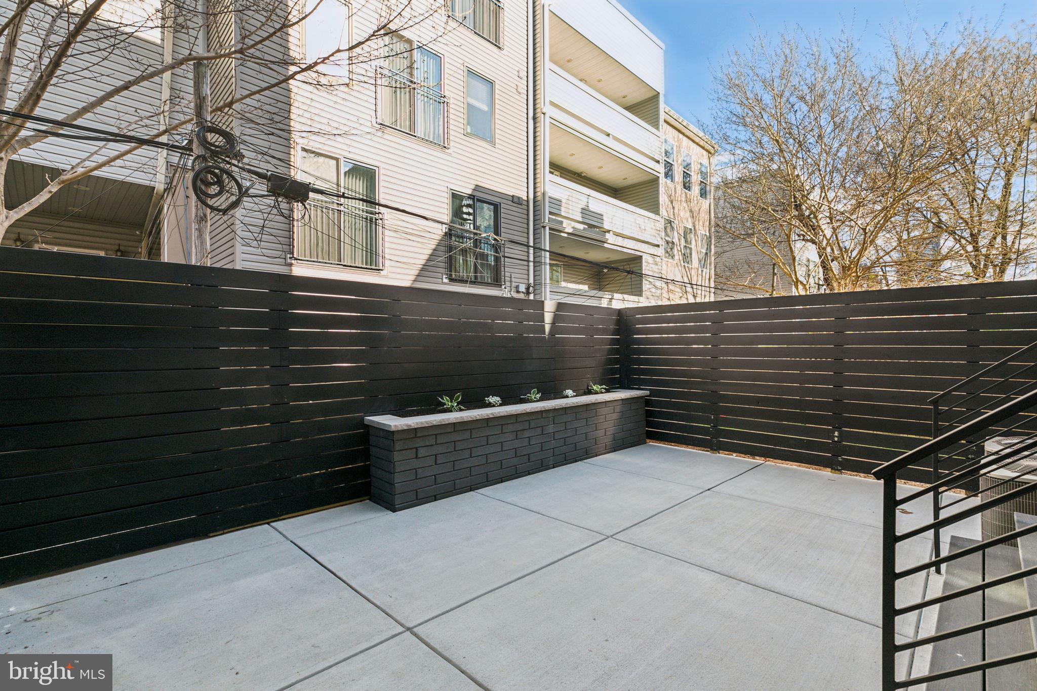 FAIRMOUNT - Residential