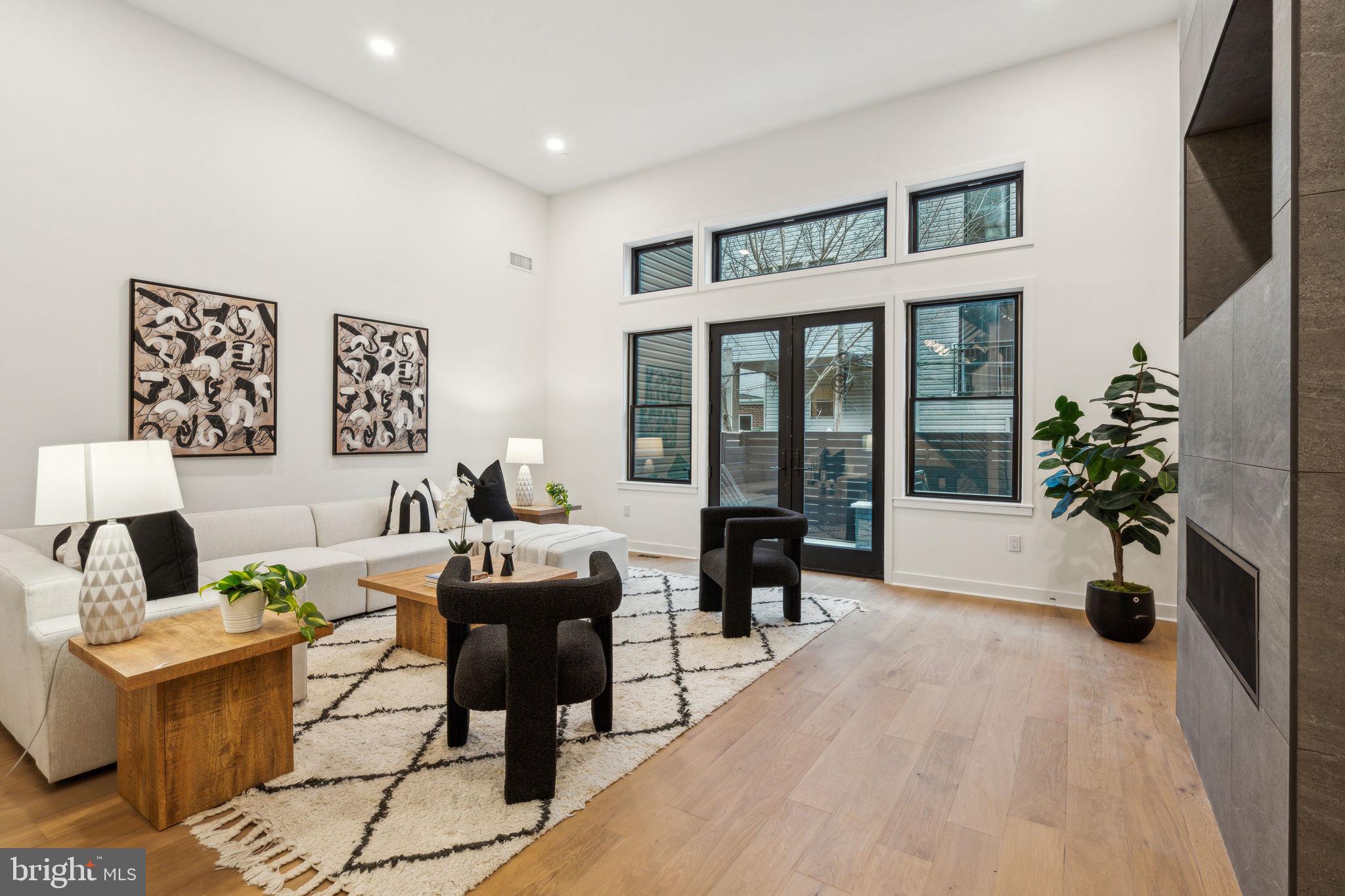 FAIRMOUNT - Residential