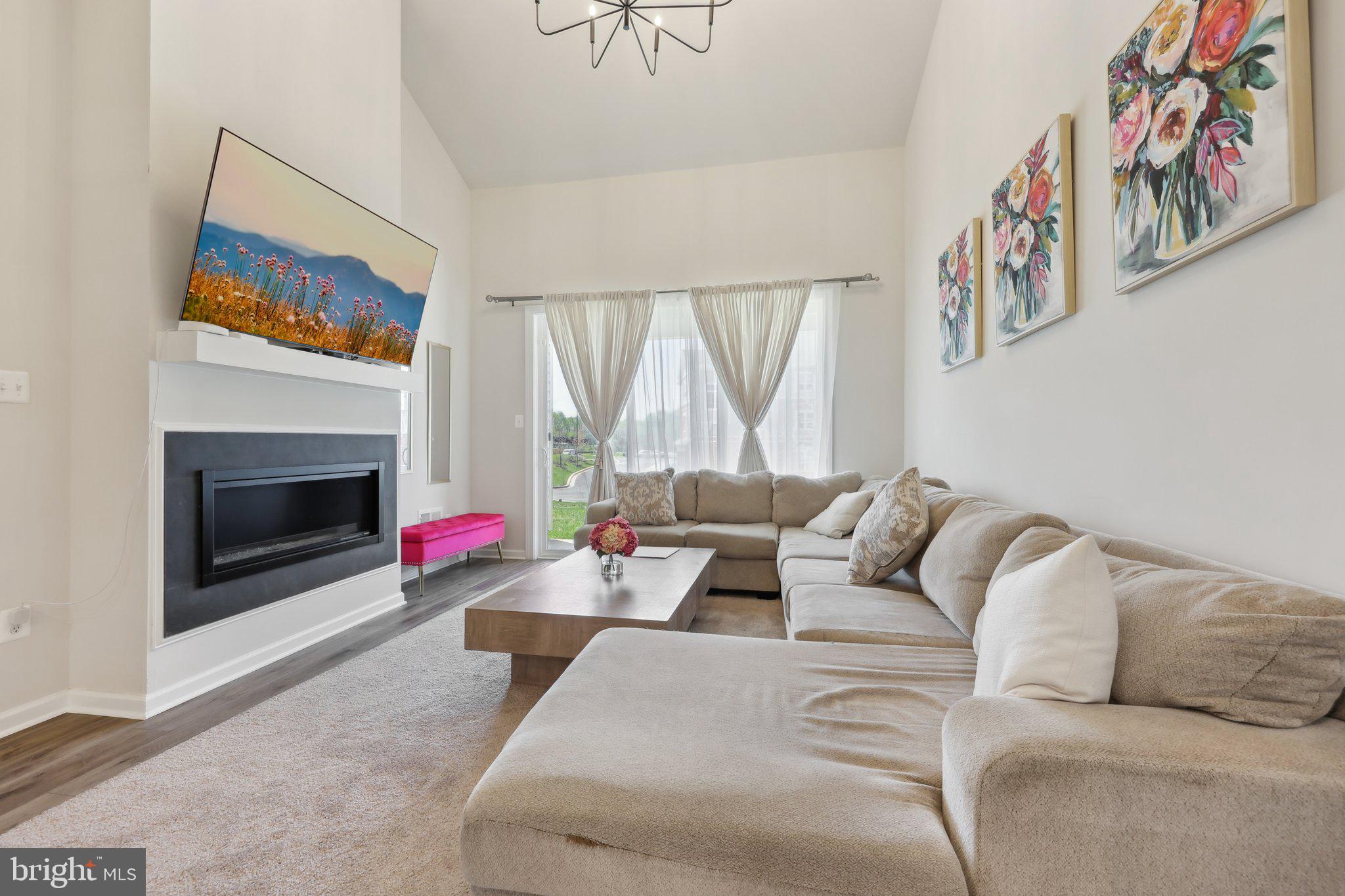 4102 SUGARBERRY LANE