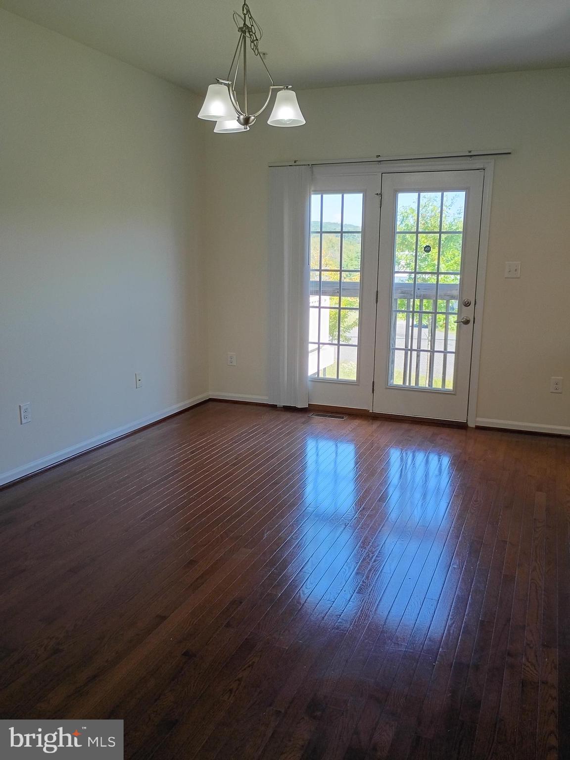 HOLLY RIDGE - Residential