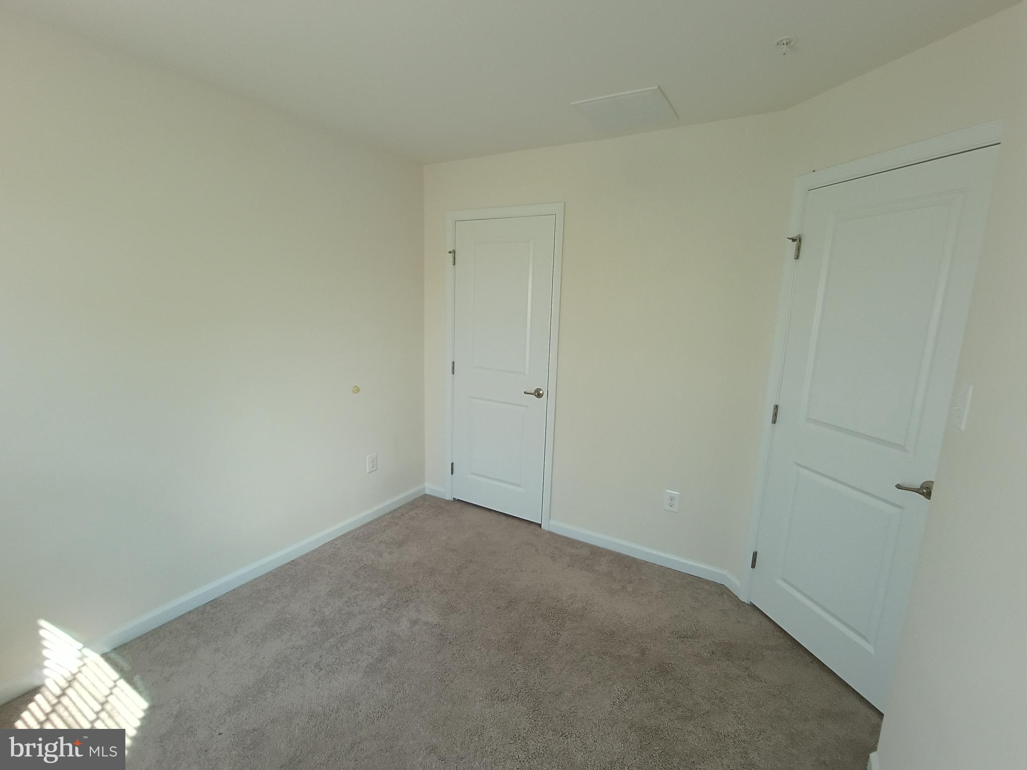 HOLLY RIDGE - Residential