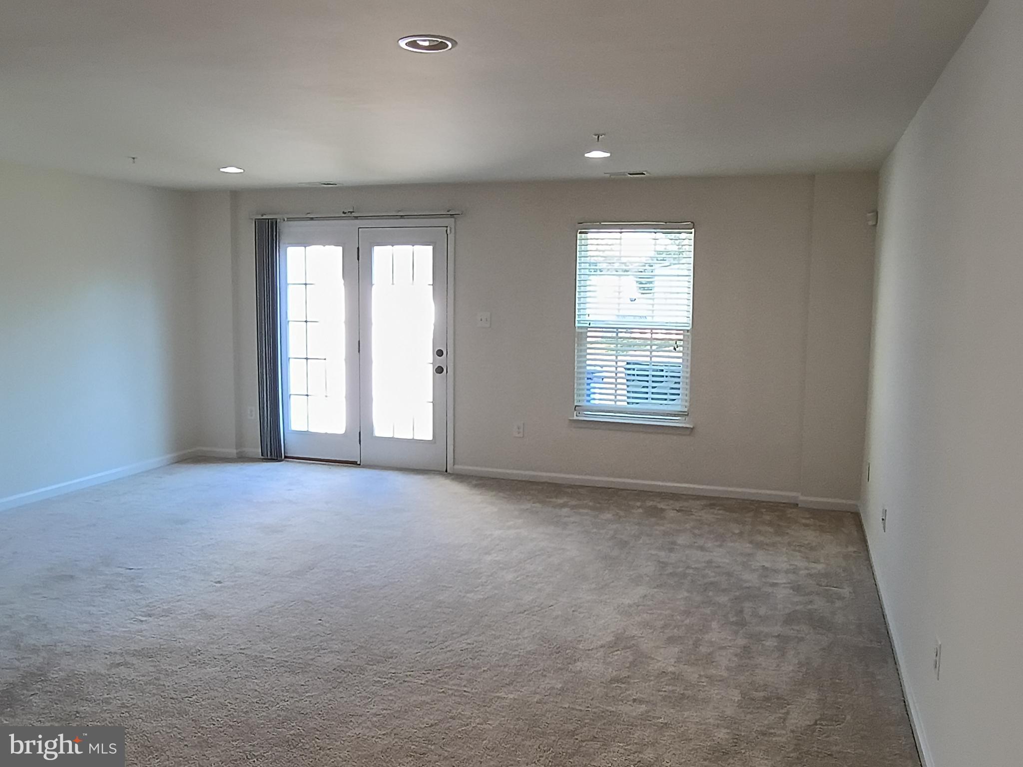 HOLLY RIDGE - Residential