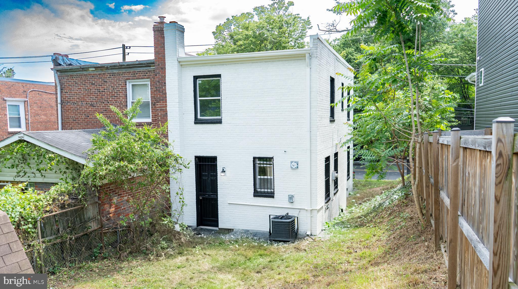 CHAPEL OAKS - Residential