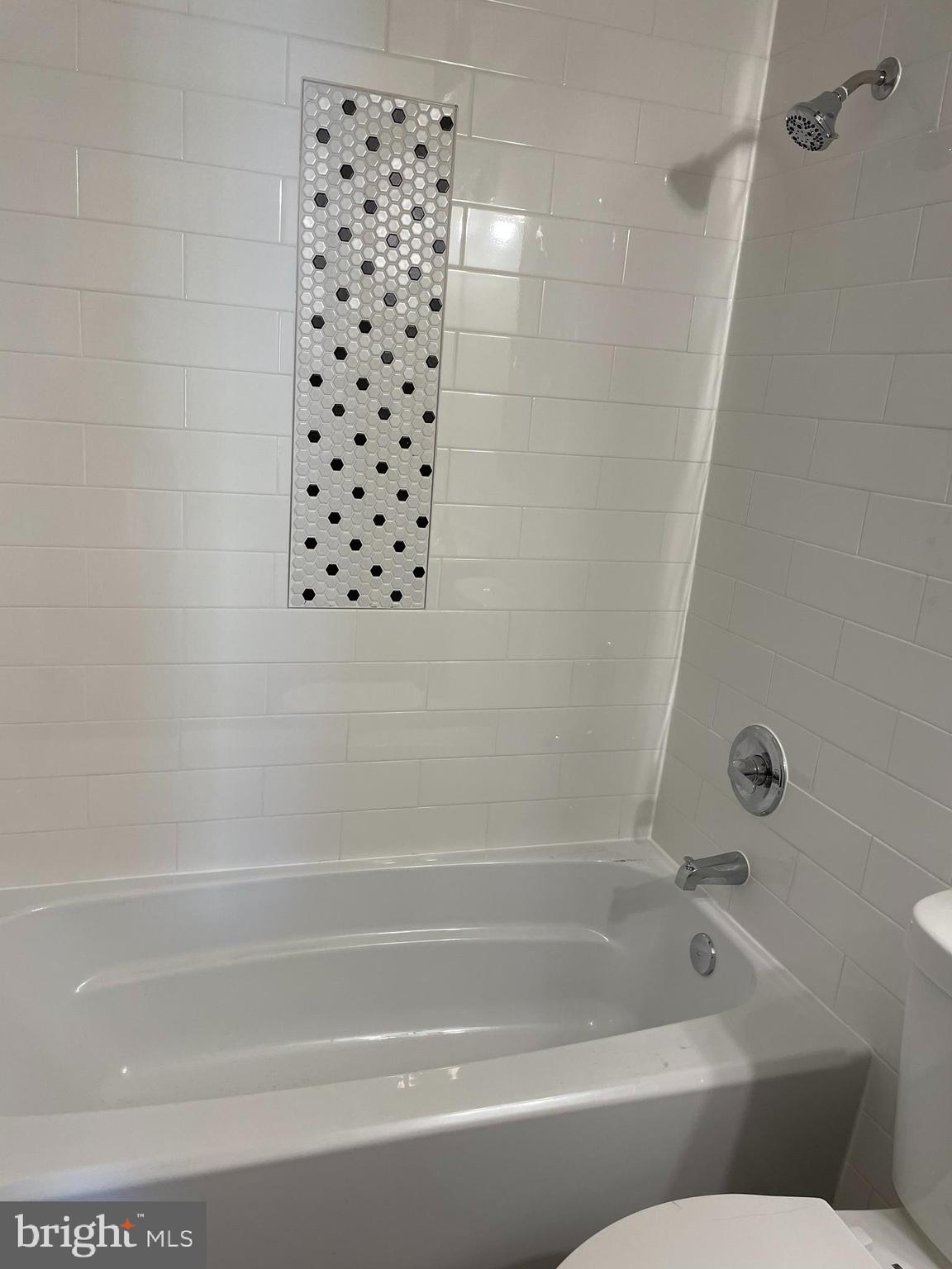 CROFTON MEWS CONDO - Residential Lease