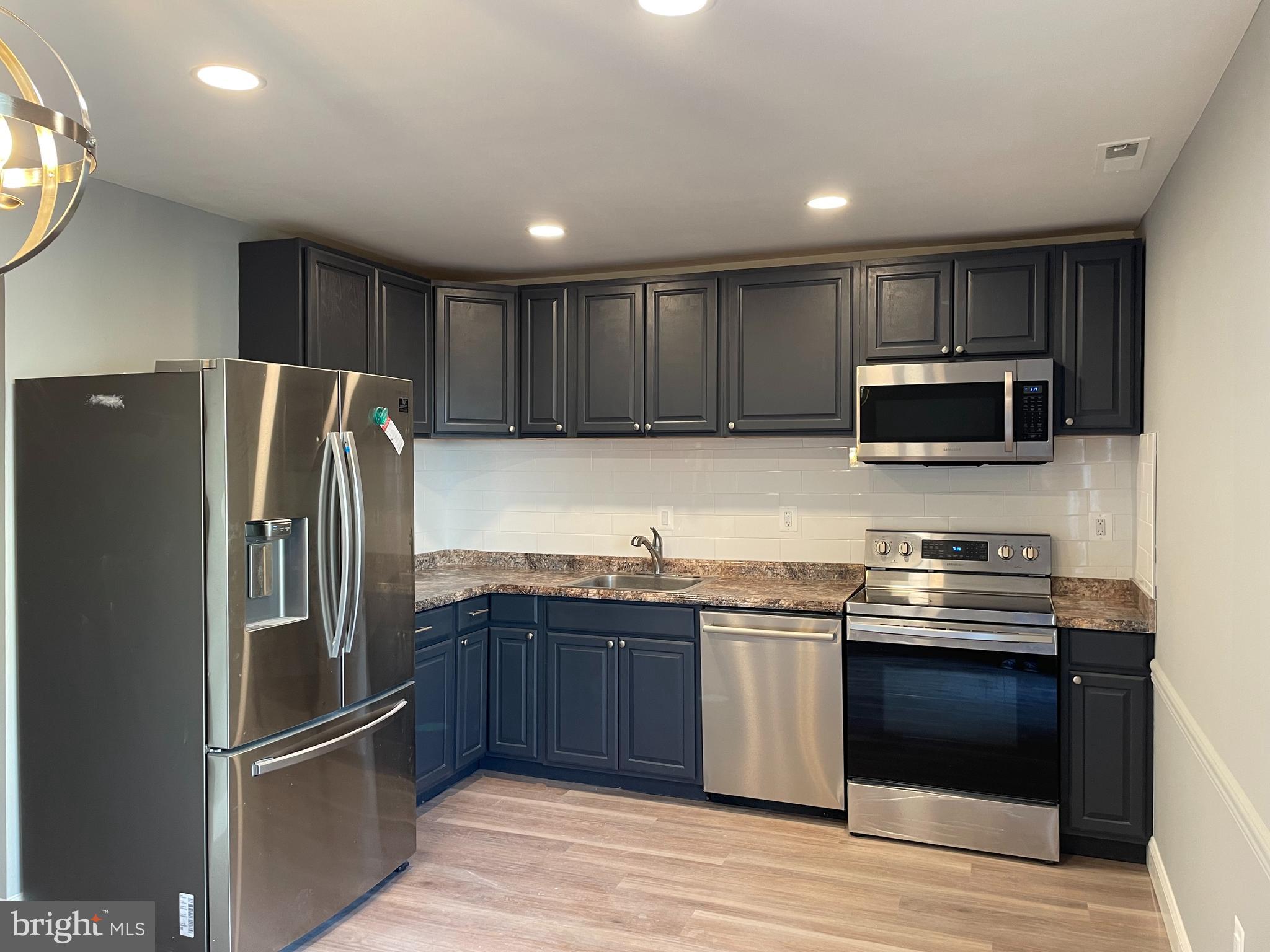 CROFTON MEWS CONDO - Residential Lease