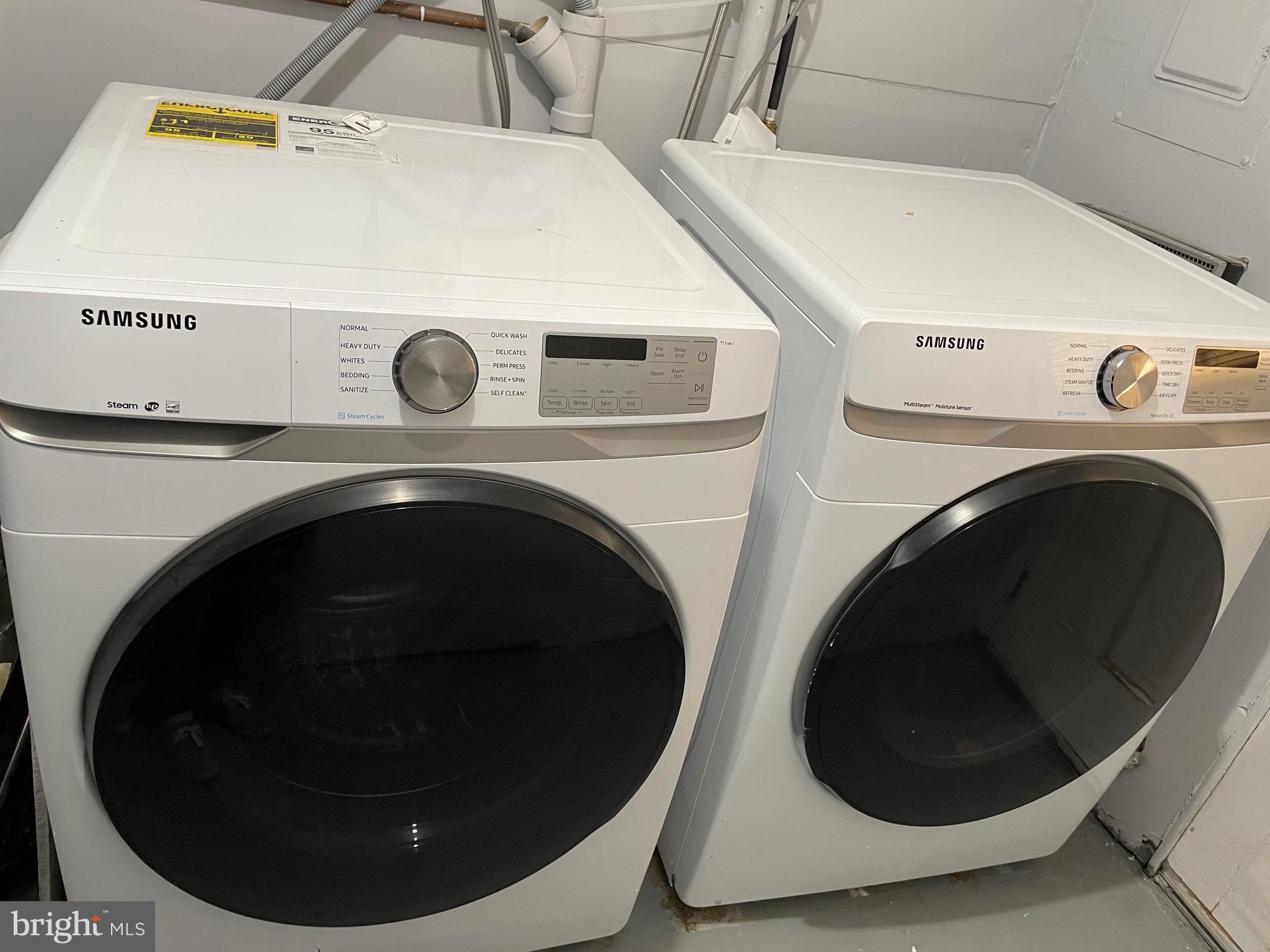 CROFTON MEWS CONDO - Residential Lease