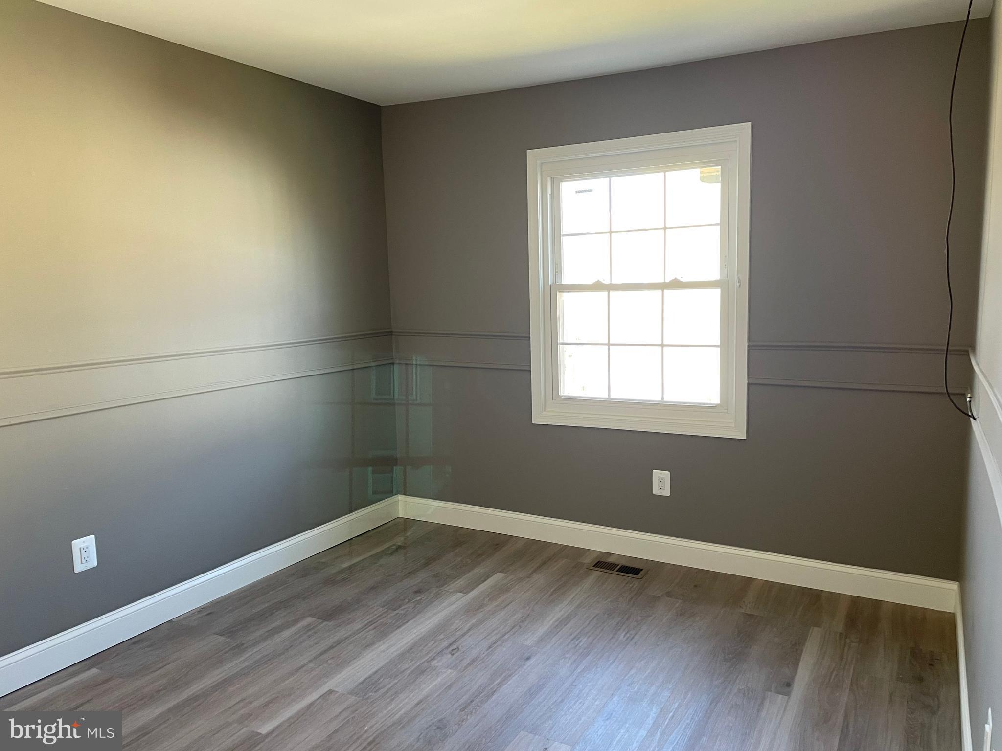 CROFTON MEWS CONDO - Residential Lease