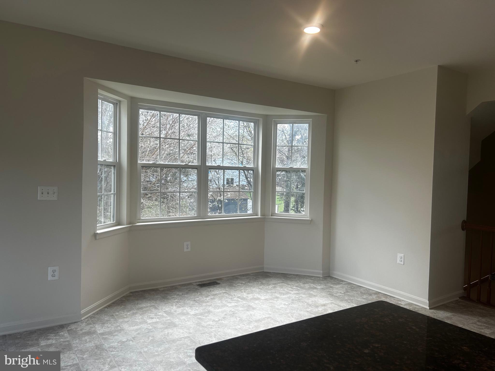 SUNSET TOWNHOMES - Residential