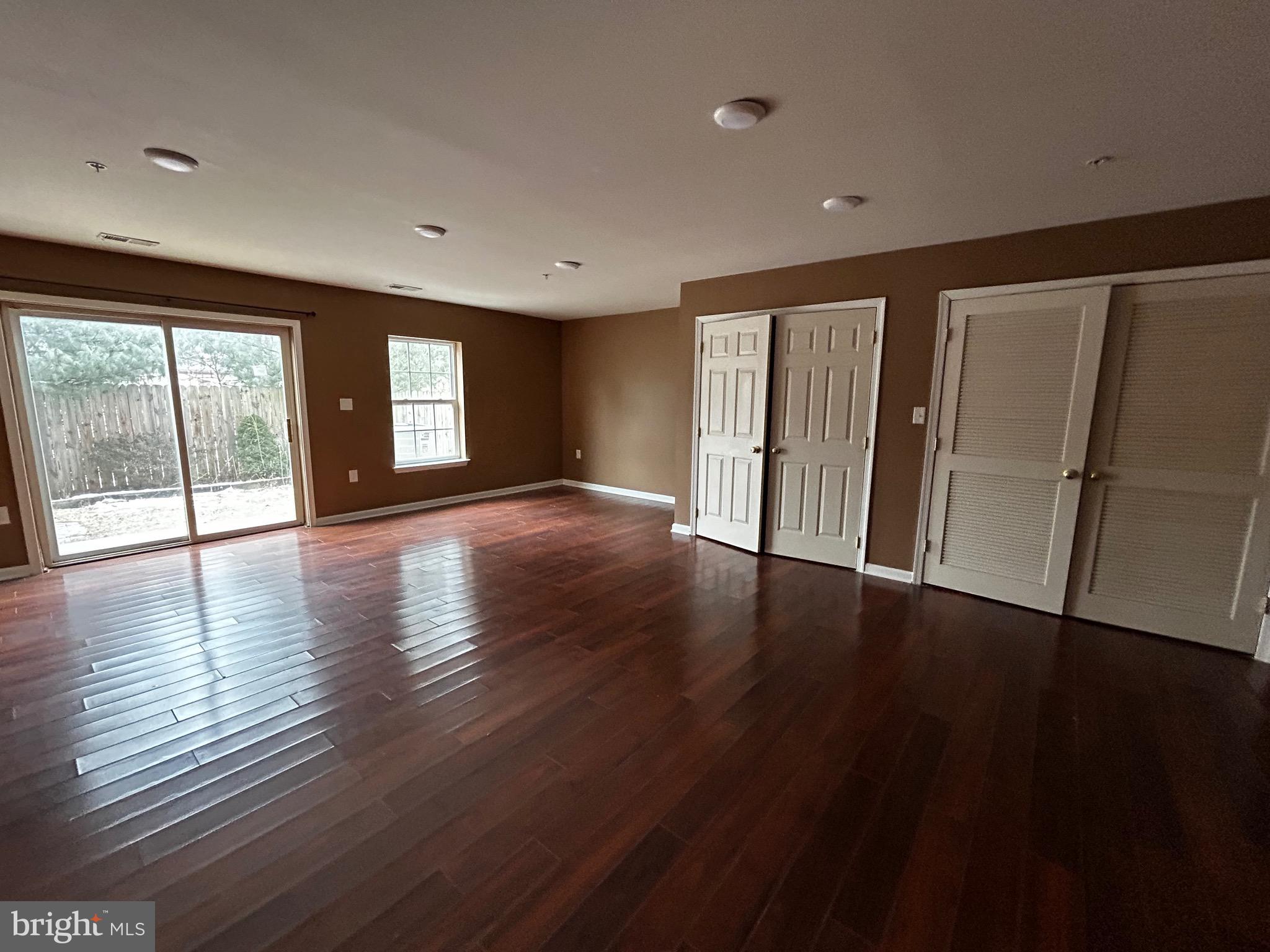 SUNSET TOWNHOMES - Residential