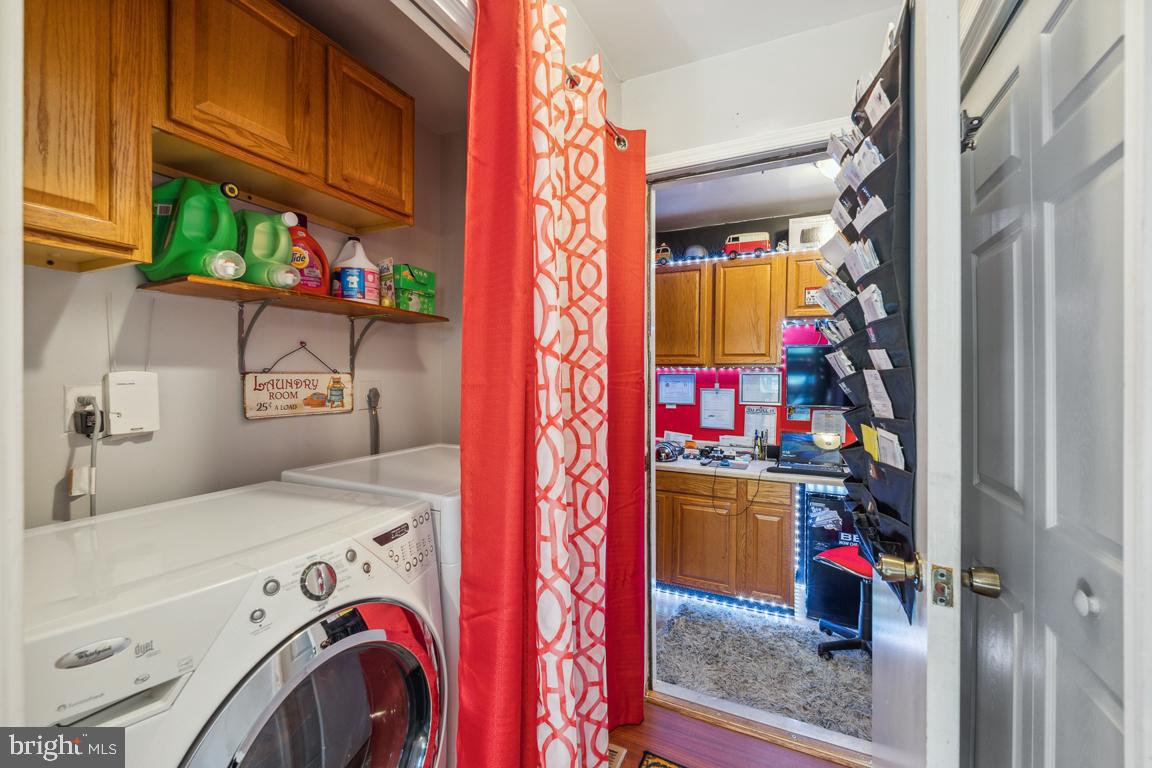 WESTLAKE VILLAGE - Residential