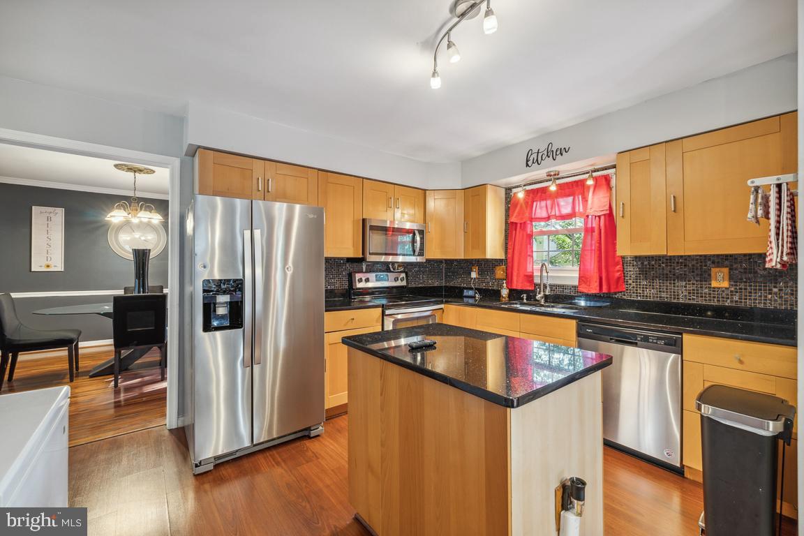 WESTLAKE VILLAGE - Residential