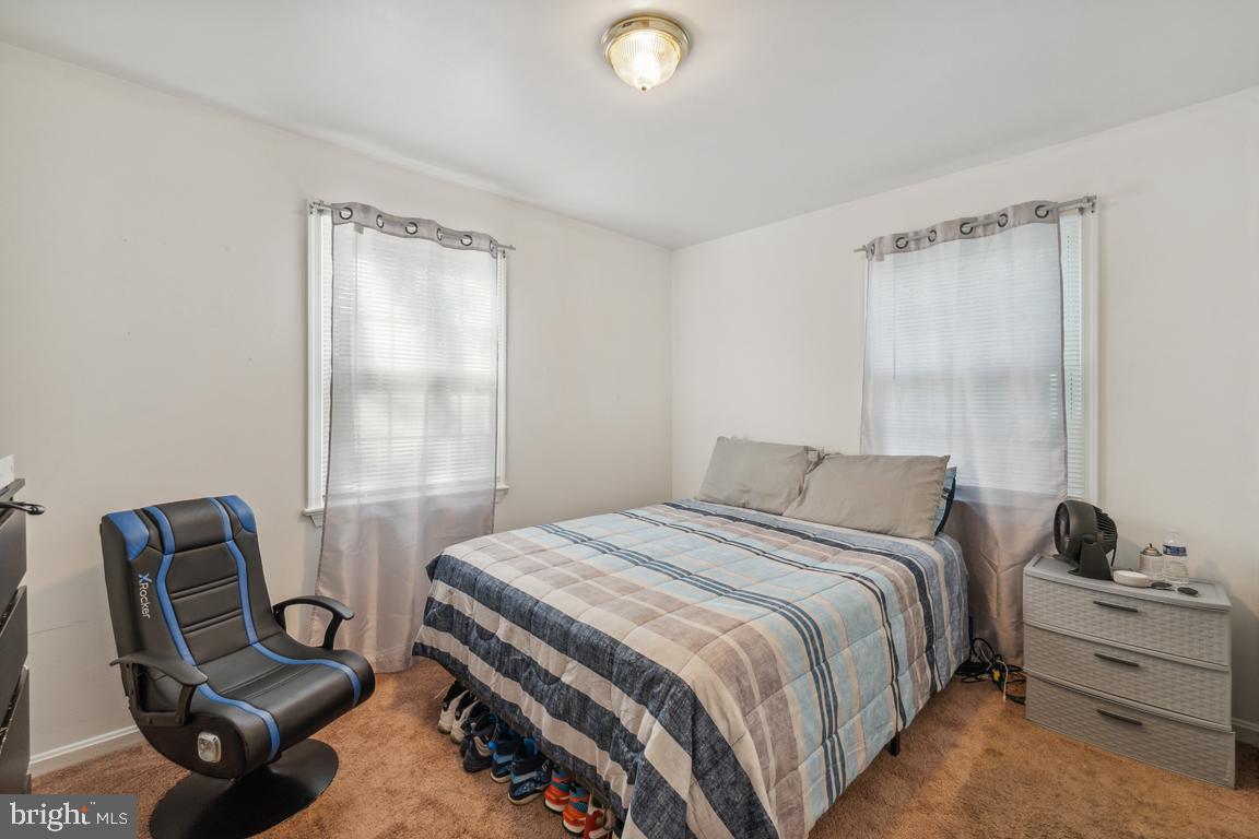 WESTLAKE VILLAGE - Residential