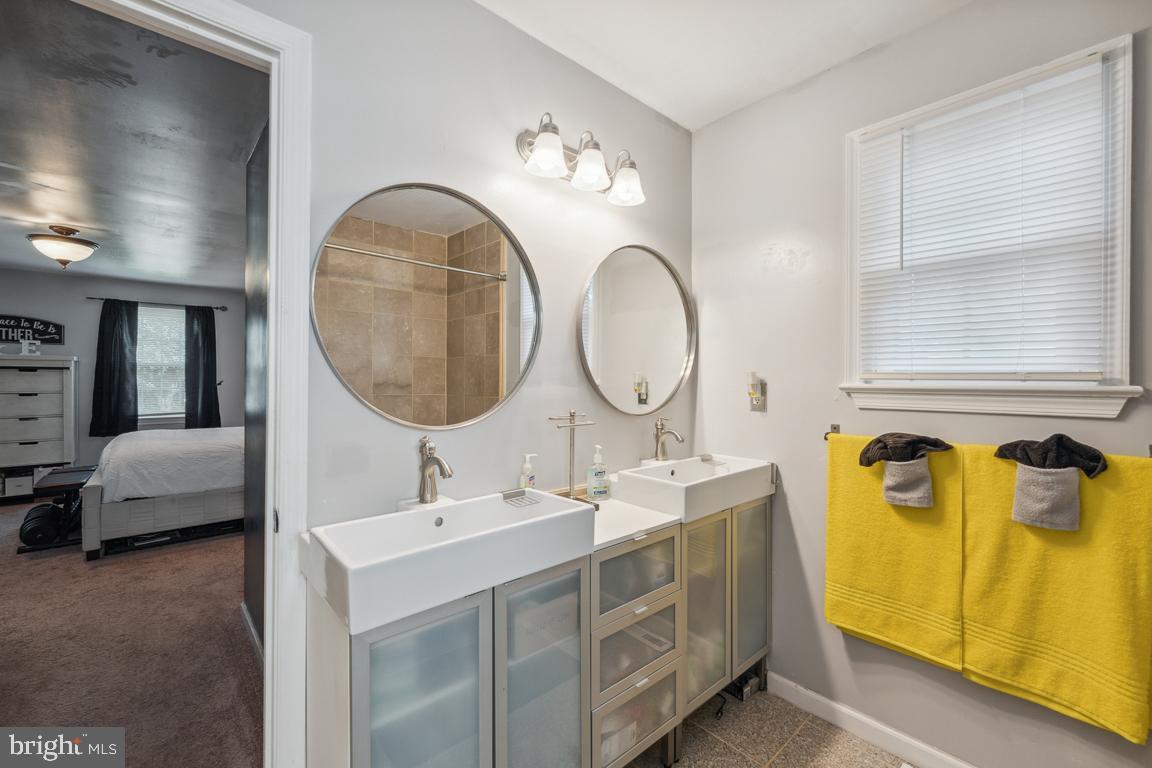 WESTLAKE VILLAGE - Residential