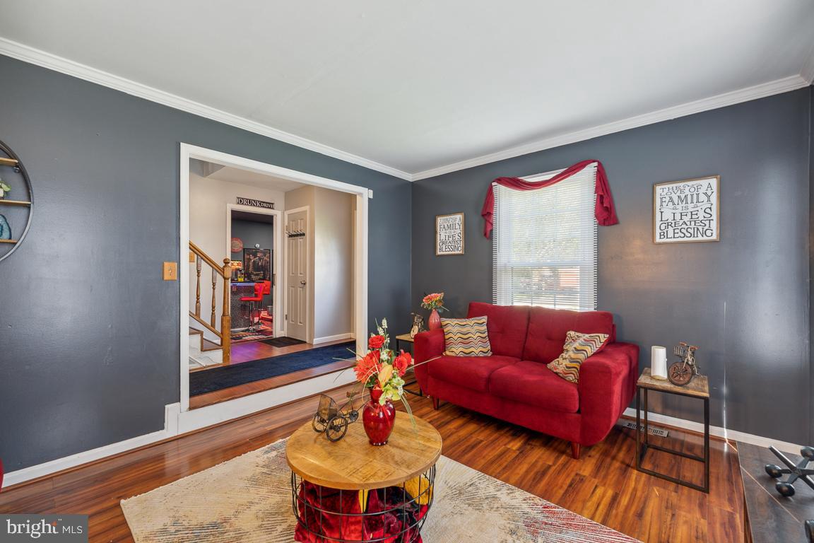 WESTLAKE VILLAGE - Residential