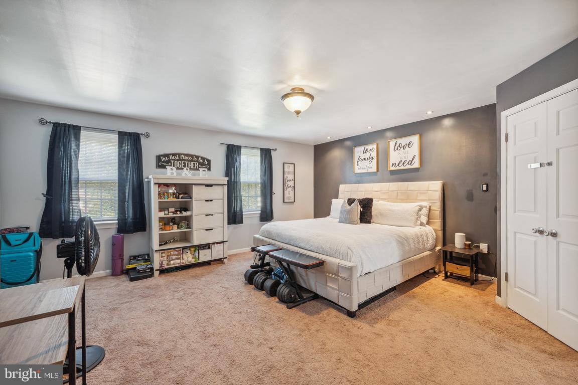 WESTLAKE VILLAGE - Residential